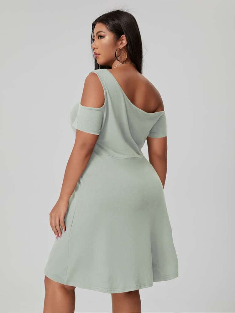 Plus Solid Cut Out A-line Dress | SHEIN