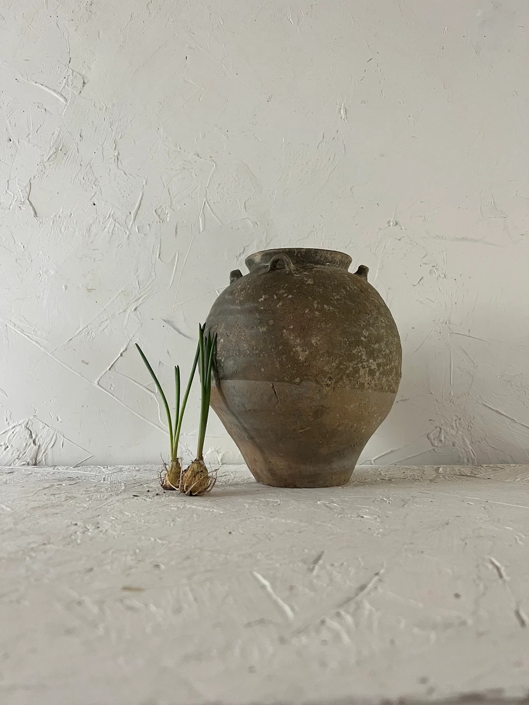 Antique Chinese Ceramic Storage Jar With a Chip and One Broken Handle - Etsy | Etsy (US)