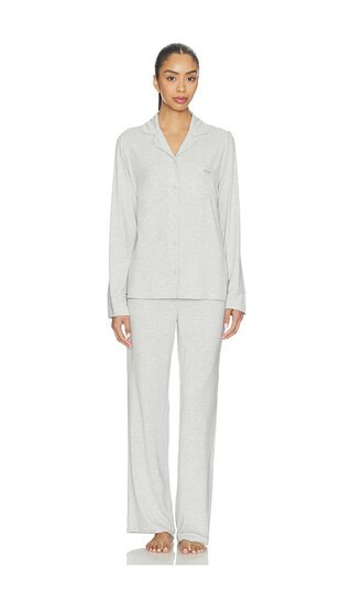 SKIMS Skims Sleep Long Sleeve Button Up Sleep Set in Light Grey. - size XXL | Revolve Clothing (Global)