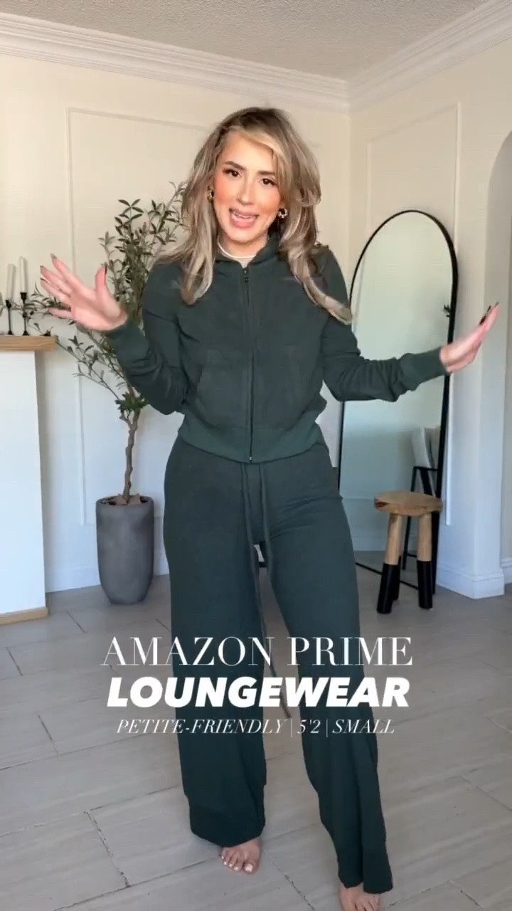 Amazon PRIME LOUNGEWEAR 🙌🏼🤝

✔️small in ALL sets
✔️small in coats
✔️exact boots are Ugg by Koolaburra (they run SMALL; size 1 whole size up) 
✔️ I linked the pant version of the two-piece cotton matching set with the fold over shorts. These are Cotton matching sets that are so comfortable and super stretchy.