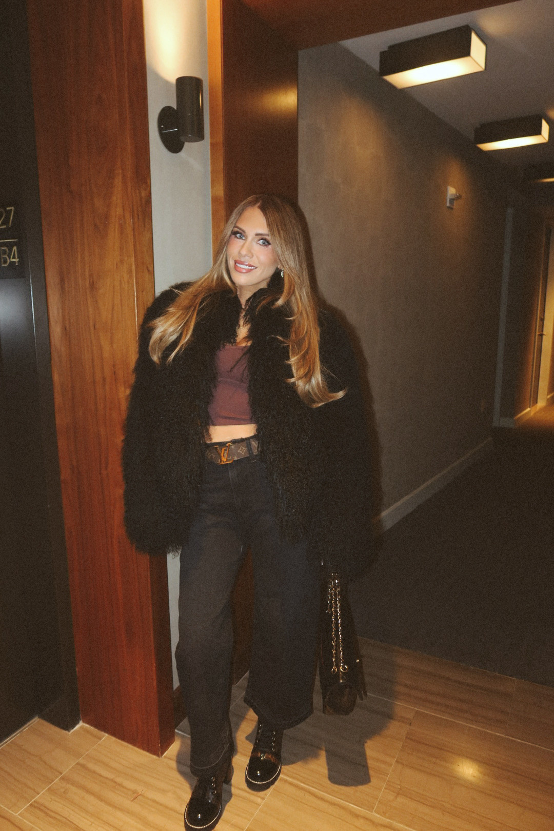 This coat >> 

 #LTKHoliday #LTKSeasonal #LTKStyleTip