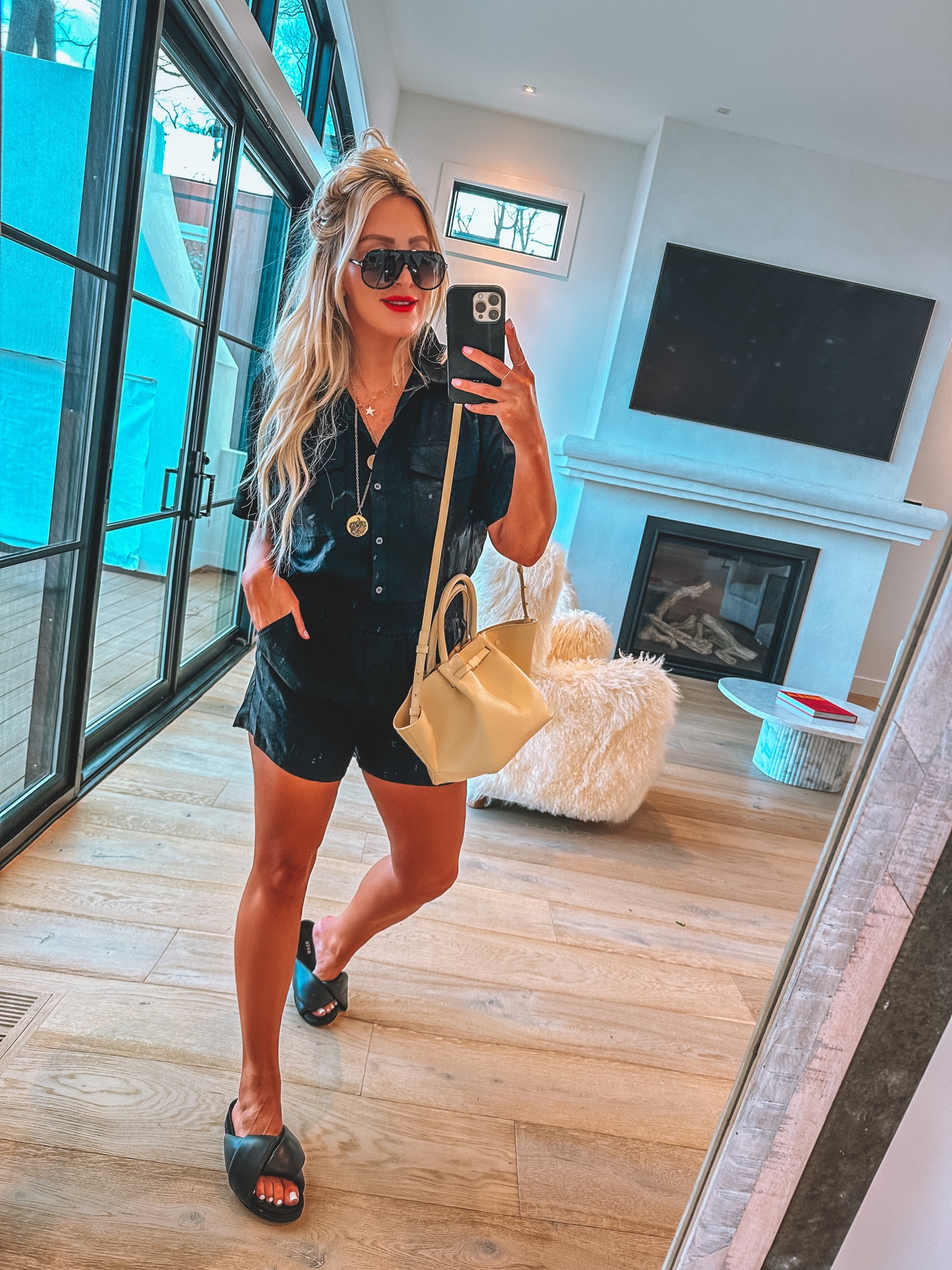 The cutest casual set to mix and match with just about anything! I’m in a medium in top & bottoms ❤️