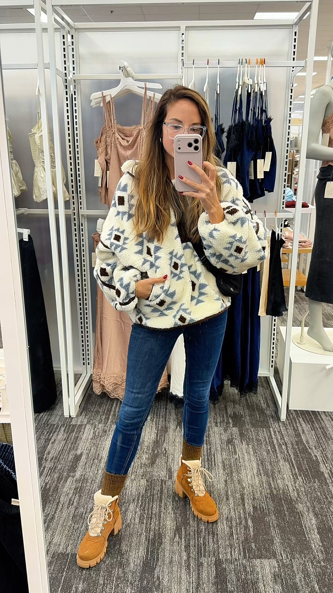 Casual ootd featuring facial eczema 😂

#LTKdayinmylife #LTKootd #LTKSeasonal