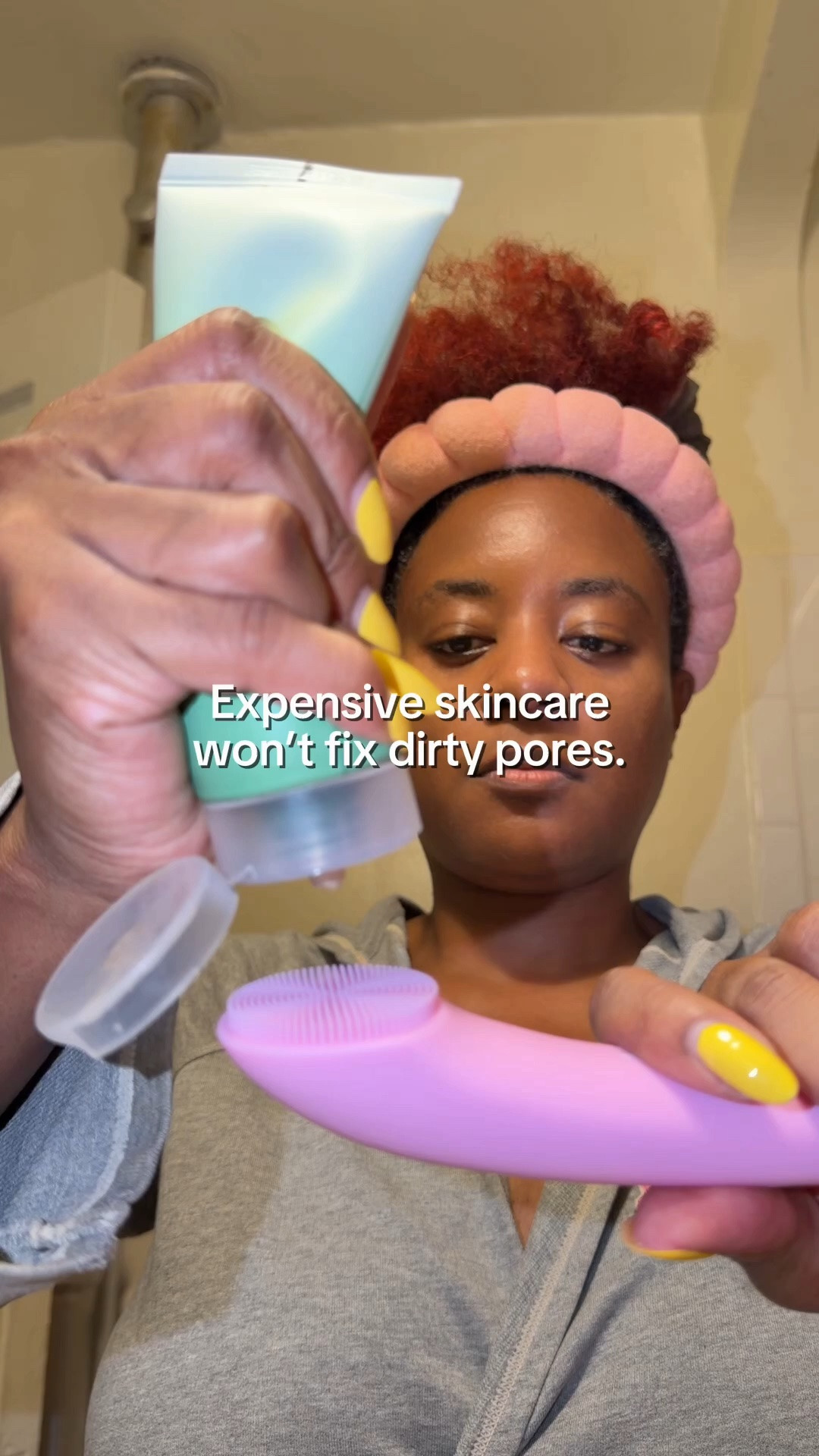 You can buy all the expensive skincare you want… but if your skin isn’t actually clean, those products can only do so much. This cleansing brush gives me a deeper cleanse than using my hands alone, and my face feels so much cleaner afterward.