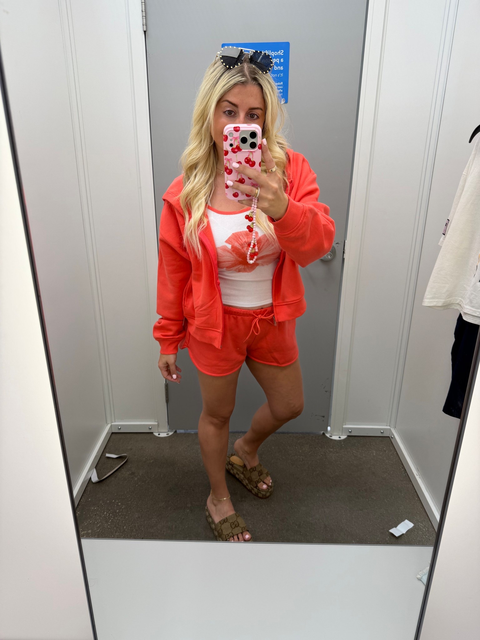 Walmart outfit idea 
Jacket large
Shorts small
Slides tts