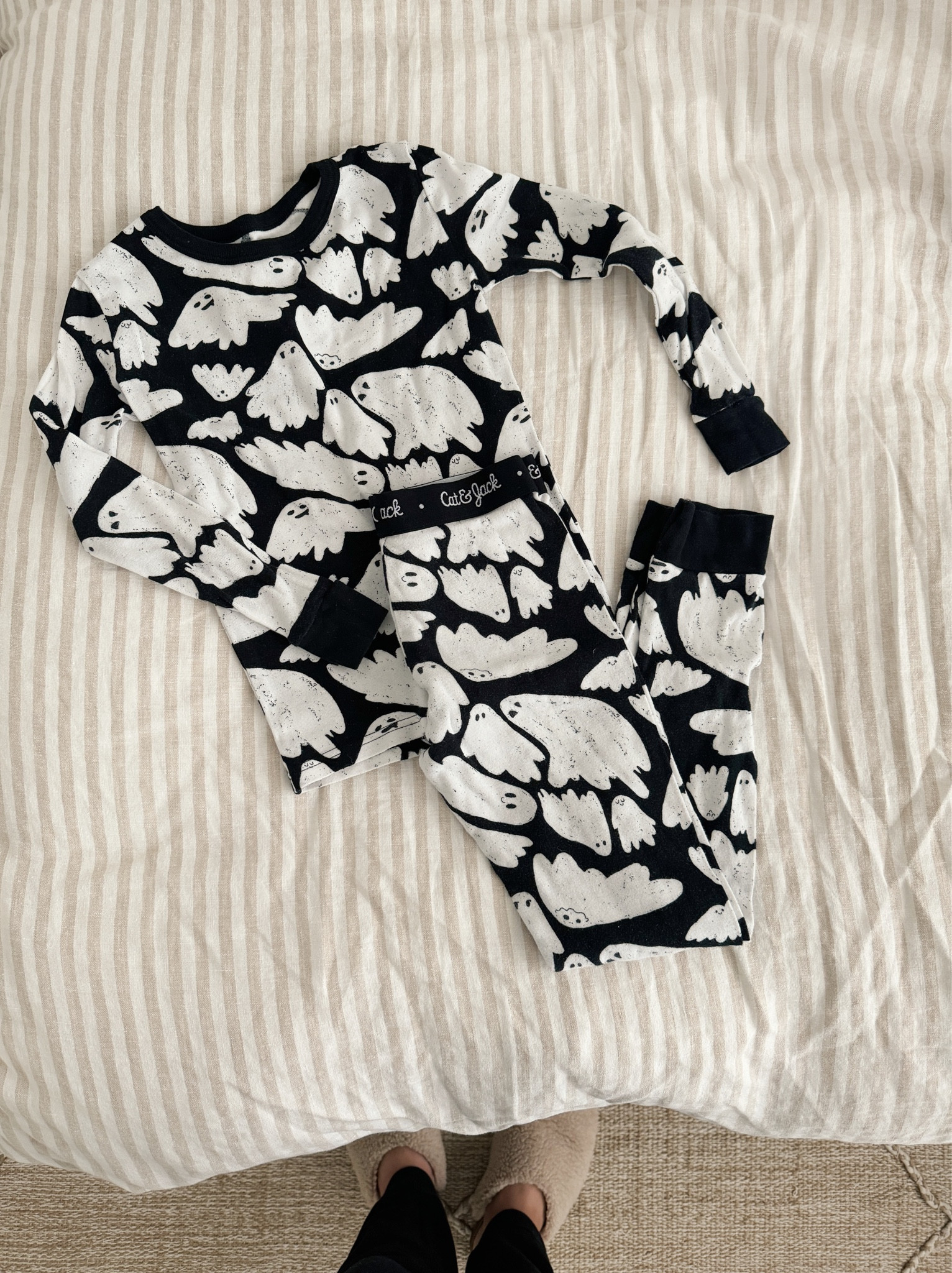 Last day to save 30% off Halloween pajamas! Love these ghost pjs I got for the boys! 👻

#LTKsalealert #LTKHalloween #LTKkids