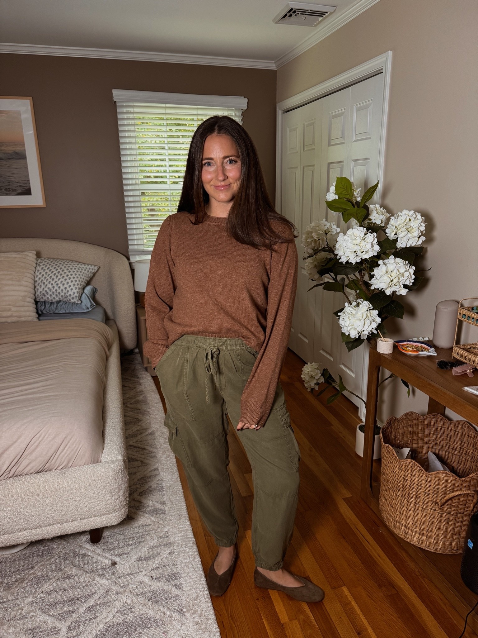 #walmartpartner HOW good is this combo?! Im loving these cargo joggers - they’re sooo soft and comfy and the sweater is too!! 

Size medium in sweater & joggers 

@Walmart @walmartstyle #walmartstyle

#LTKmomlife #LTKootd