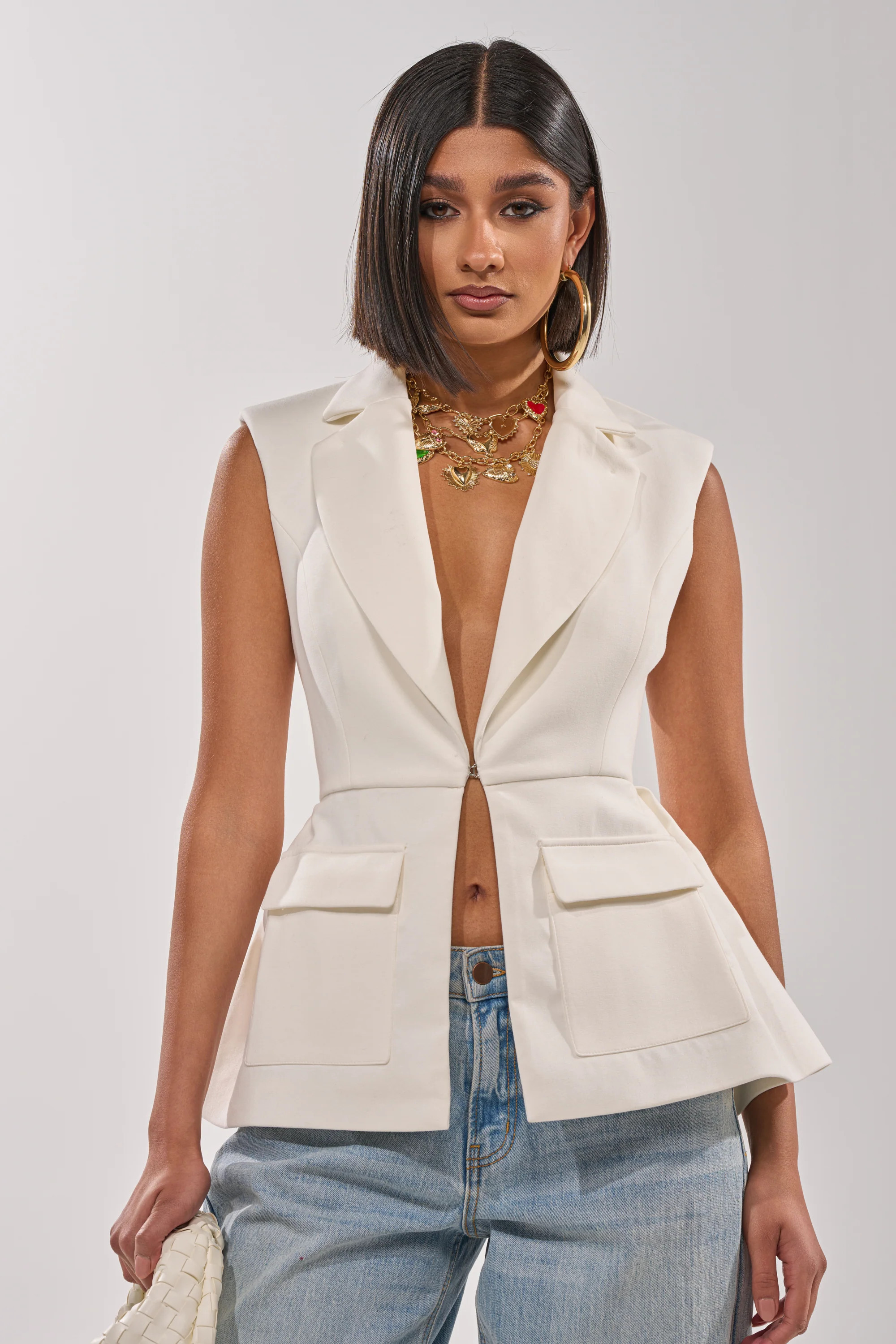 AKIRA Naomi Blazer Vest | White | Size Large | AKIRA