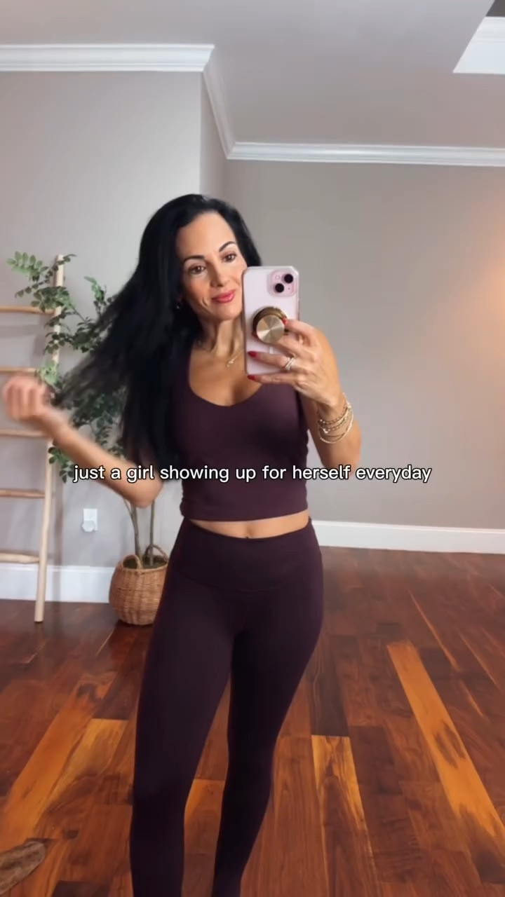 just showing up
Fabletics, leggings and tank top

#fableticspartner #fabletics #pilatesinstructor #fitnessover40 #consistencyovermotivation

#LTKfitnessgoals #LTKActive #LTKSaleAlert