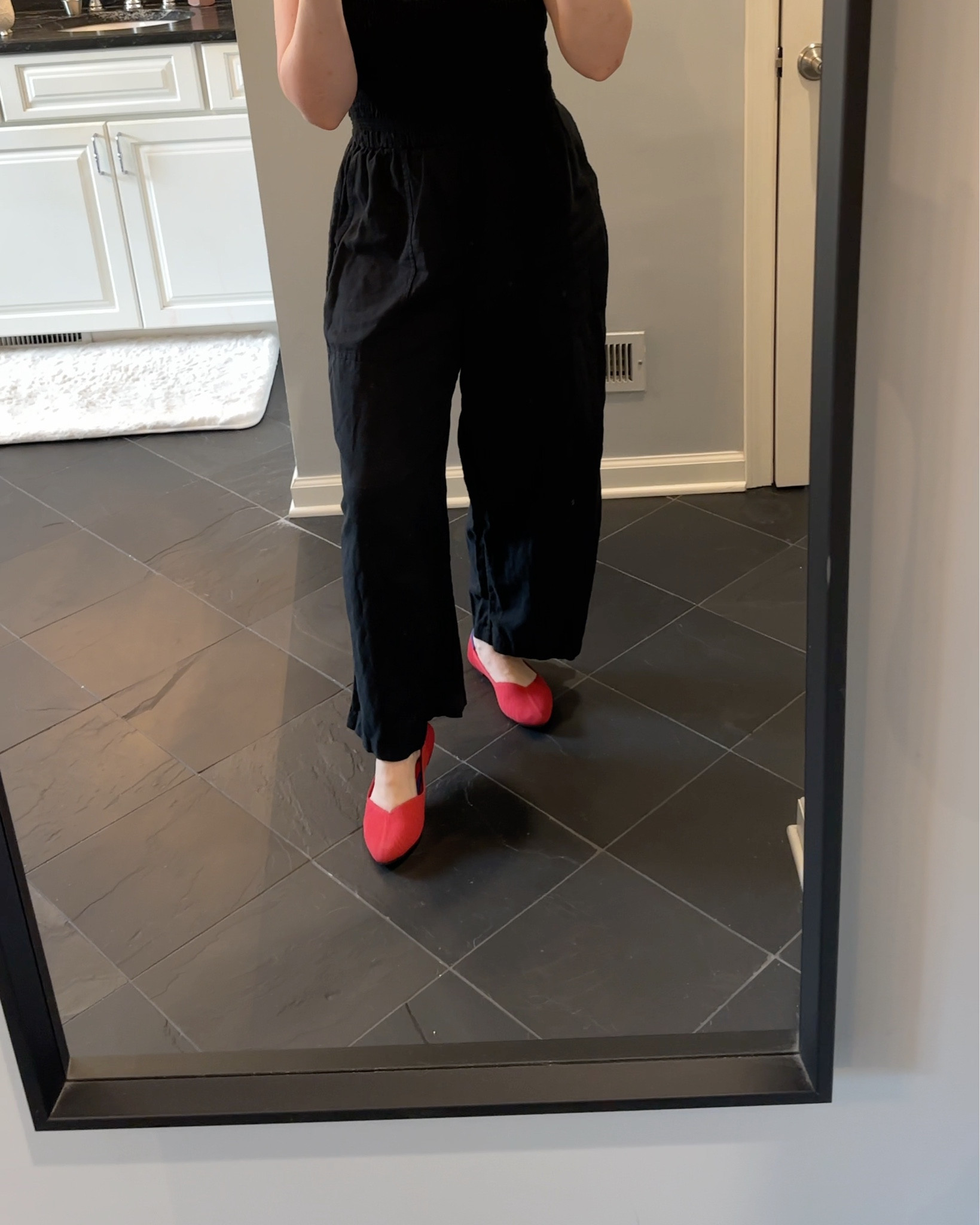 I ended up buying a second color of this cute Target jumpsuit. I love that it transitions into fall easily with a jacket, but it is also really cute for spring and summer! Can be dressed up or dress down, I have even worn it for a date night outfit!


#LTKVideo #LTKStyleTip #LTKFindsUnder50