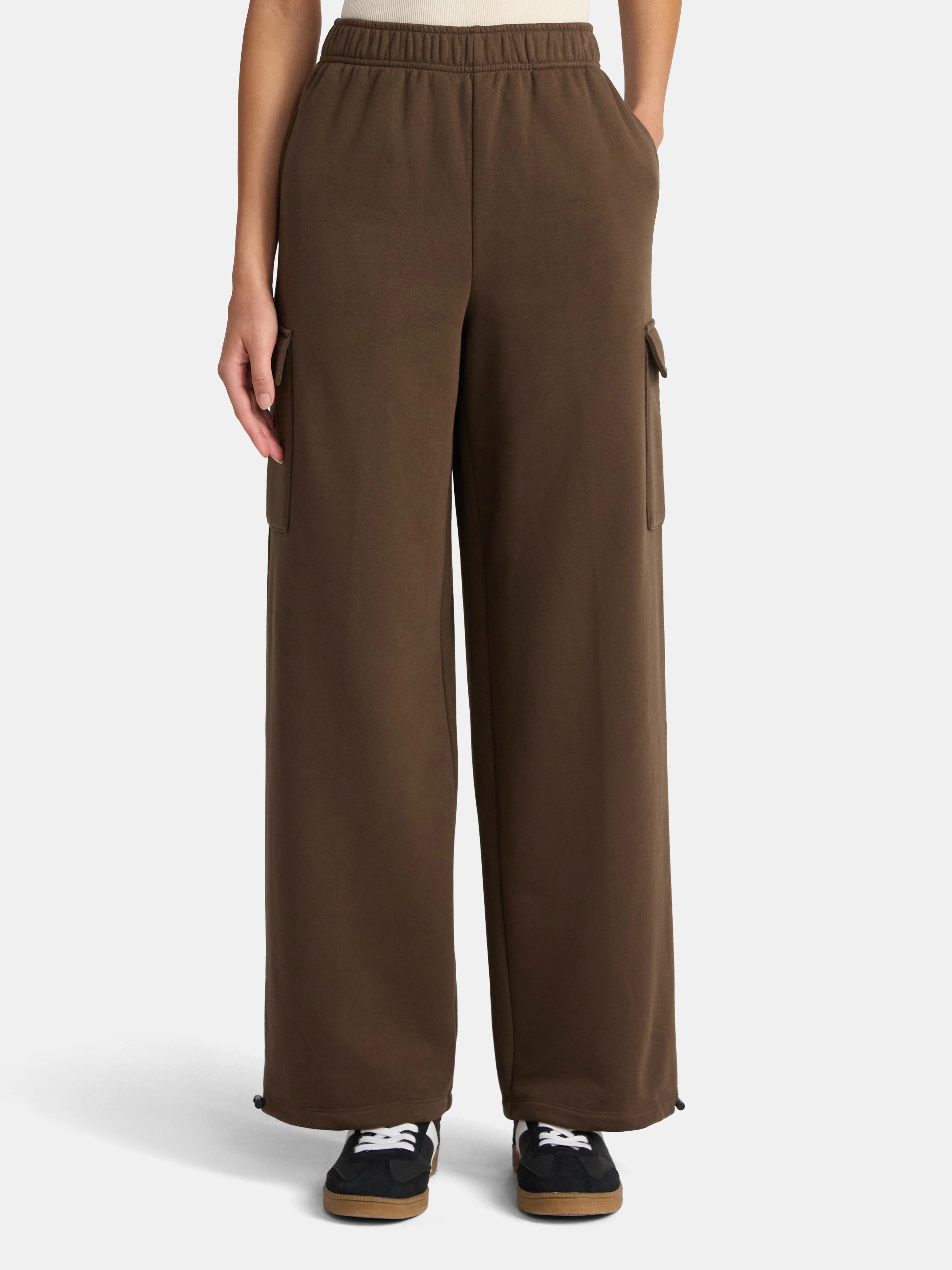 No Boundaries Soft Fleece Cargo Jogger Sweatpants, 29" Inseam, Women’s | Walmart (US)