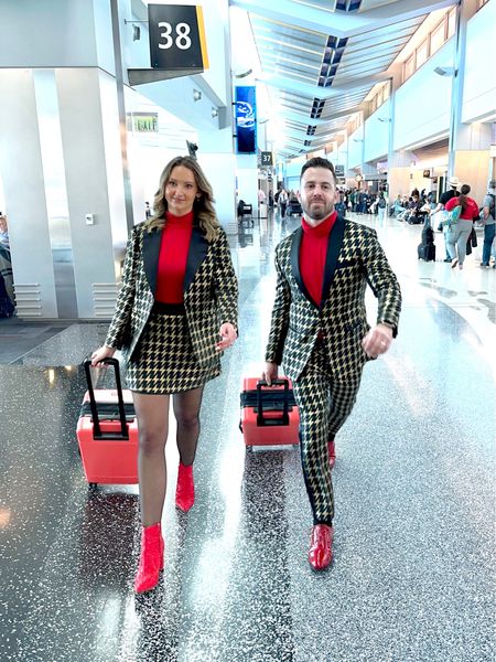 Outfits we wore in our matching couples airport video 