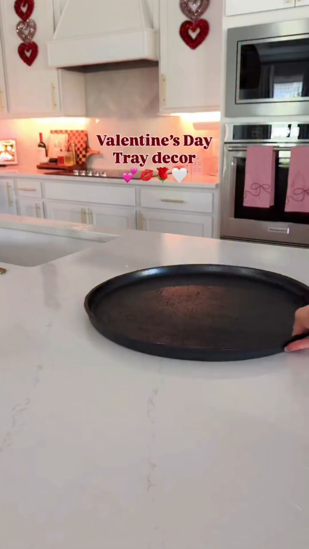 Type “TRAY” and I’ll send the dets to this Valentine’s Day tray decor 💕💋🌹✨ ps. You must be following me @laurscardina or else IG won’t let me dm you :( 

Absolutely love Valentine’s Day and any excuse to celebrate LOVE ✨ these are also the absolute best faux flowers I’ve ever found from Amazon! Aren’t they stunning?
#valentinesday #valentinesdaydecor