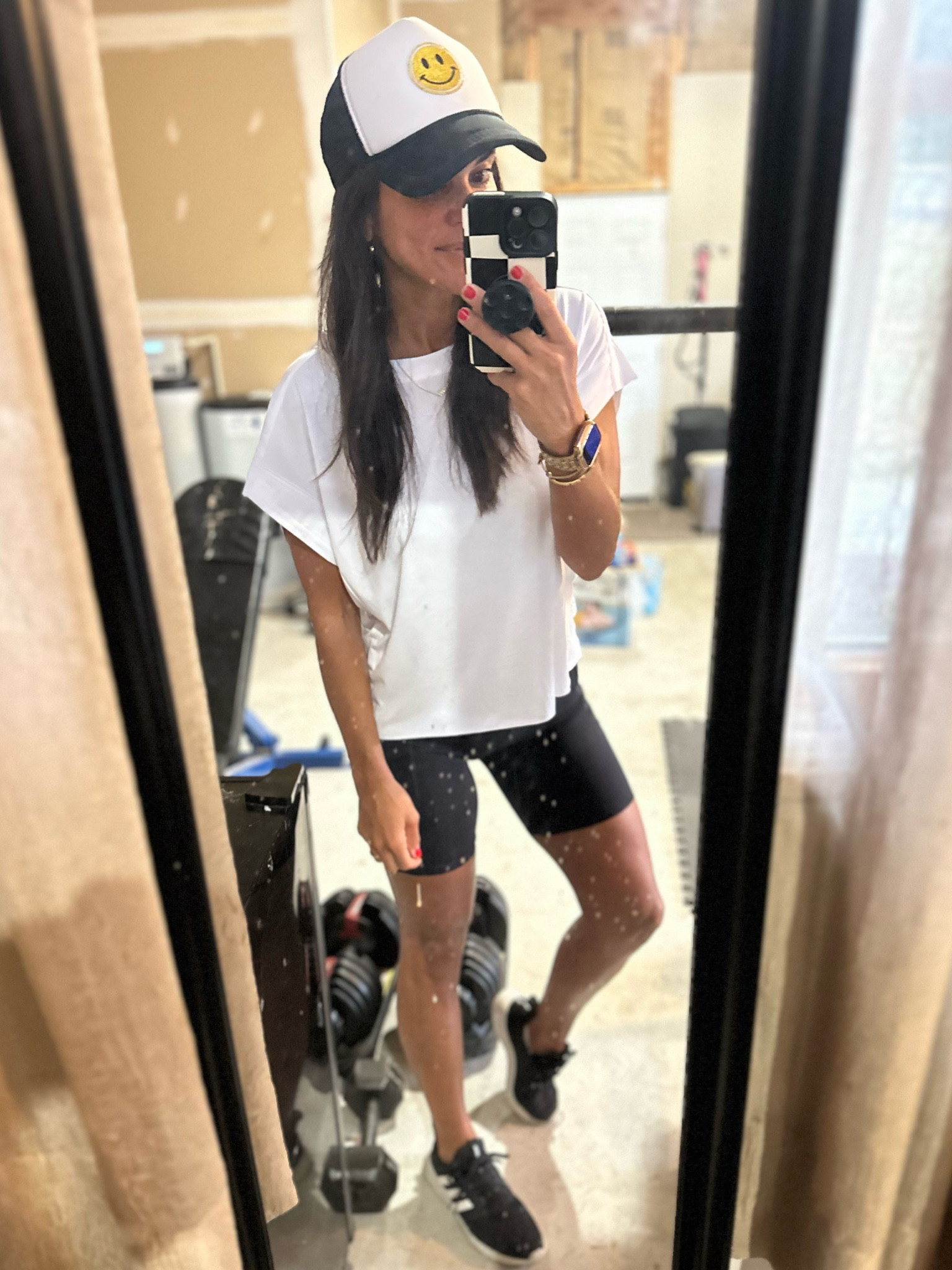 today’s workout fit 

Size medium in tee and sports bra 
Size xs/m in biker shorts 

#LTKActive #LTKFindsUnder100 #LTKFitness