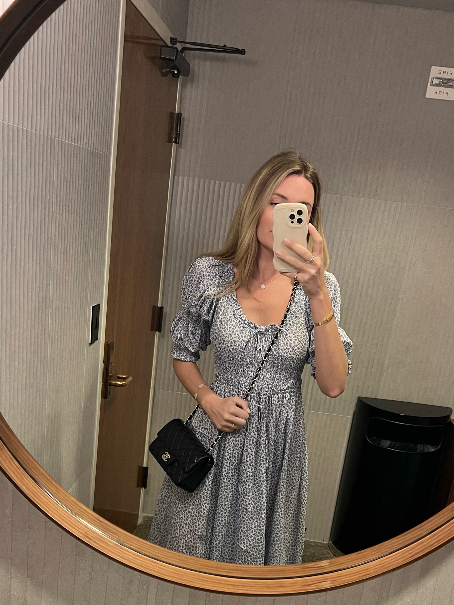 Doen dress on sale! Love this summer dress. Super lightweight and great for vacations (drys very quickly with hand washing!). 



#LTKSeasonal #LTKsalealert #LTKstyletip