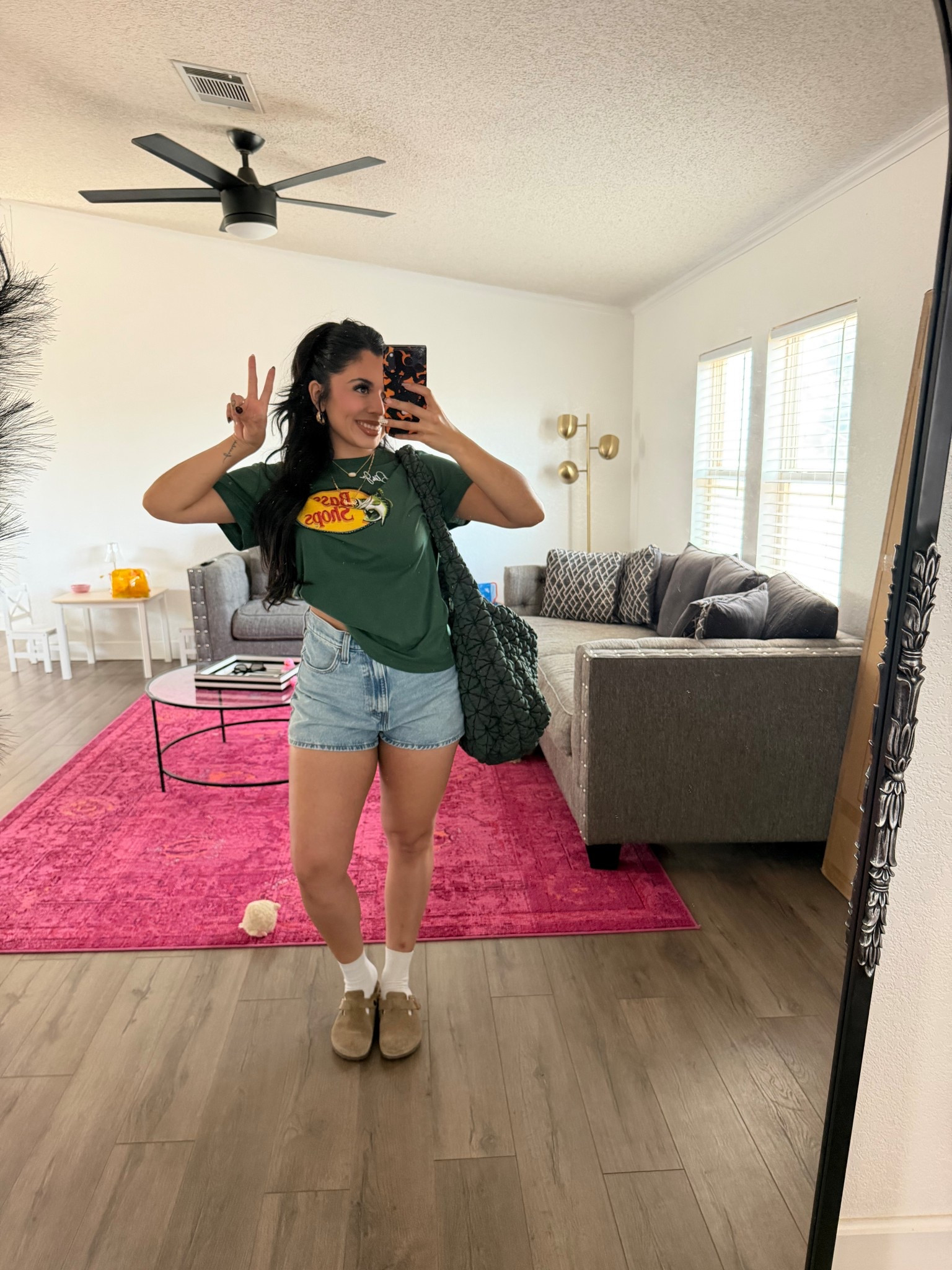 The perfect mom short ! 