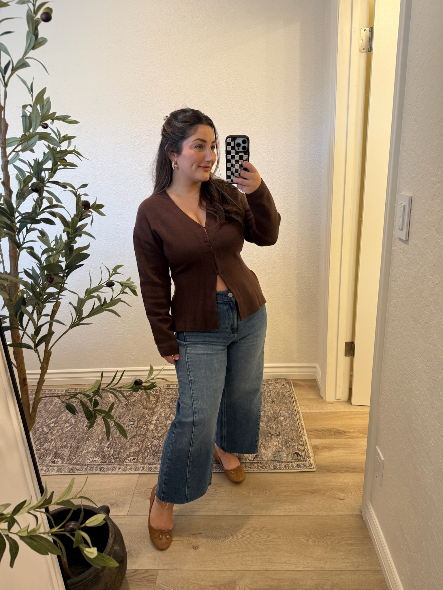 Fall outfit! Petite friendly! 

Brown cardigan sweater size small color coffee 
Jeans size 29 petite 
Flats run tts 

#howyouweargap 

#LTKStyleTip #LTKSaleAlert #LTKSeasonal