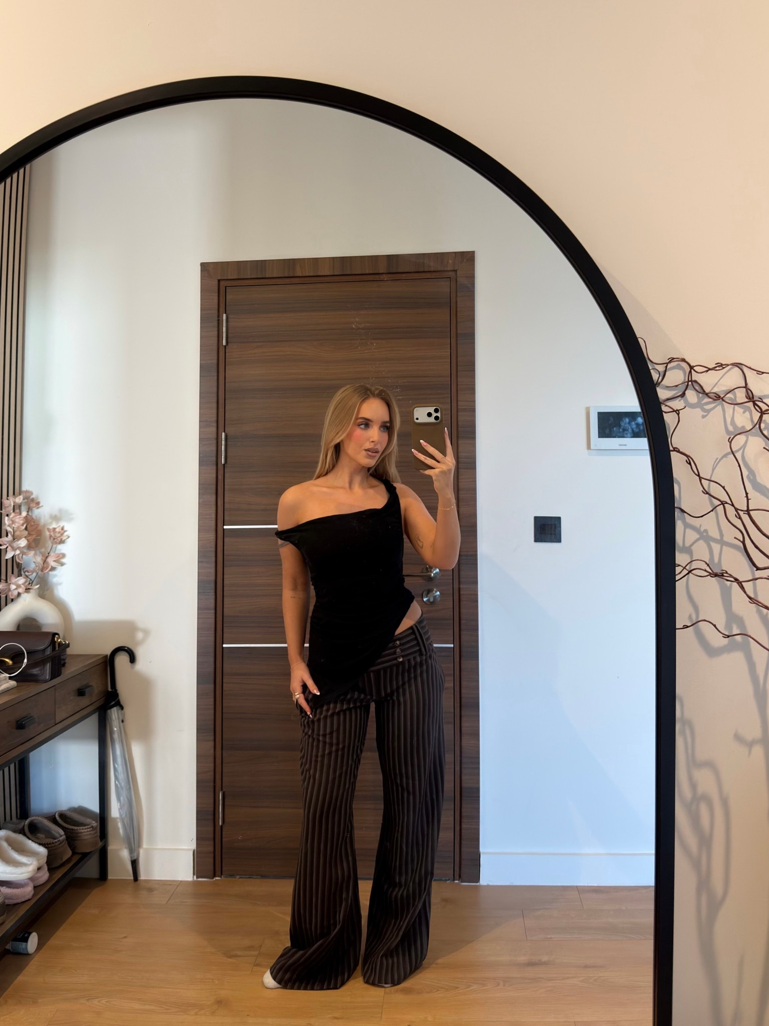 My obsession with these jeans?! @urbanoutfitters-eu AD

#LTKspring #LTKuk #LTKFashionMonth