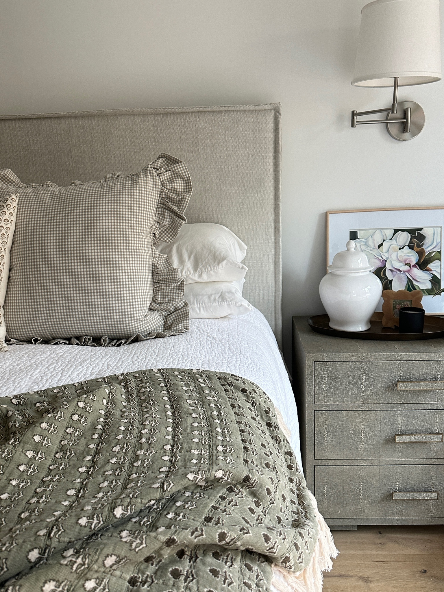 My spring bedroom look. The gingham check pillows linked below are similar. #springhome #bedroomrefresh #bedding #thecaliforniahouse

#LTKhome