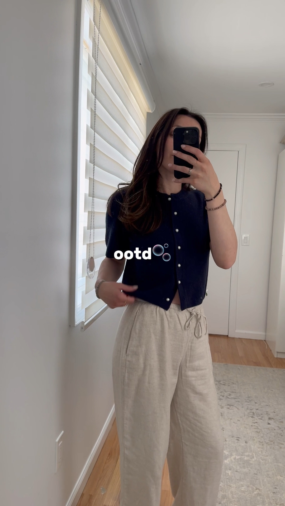 @abercrombie This effortless spring-to-summer outfit is built on two Abercrombie staples that do all the work for you. The lightweight wool button-front shirt in navy is a wardrobe anchor — structured enough to look polished, relaxed enough to actually live in. Paired with the linen pull-on pants in natural tan, the combination hits that sweet spot between put-together and completely unbothered. The silhouette is easy, the palette is timeless, and the fabrics breathe. Whether you’re running errands, heading to a weekend lunch, or just want to look good without trying too hard this is the outfit. Minimal jewelry, clean lines, neutral tones. European-inspired basics that translate anywhere.

abercrombie outfit, abercrombie linen pants, abercrombie wool shirt, linen pull on pants outfit, lightweight wool button shirt, spring outfit 2025, summer basics outfit, neutral outfit ideas, linen pants styled, easy spring outfits, abercrombie spring haul, navy and tan outfit, casual chic outfit, minimalist spring style, european style outfit, effortless summer look, abercrombie new arrivals, linen outfit inspo, transitional weather outfit, clean aesthetic outfit

#abercrombieoutfit #abercrombiehaul #linenpants #springoutfit #summerbasics #neutraloutfit #minimalstyle #europeanstyle #casualchic #effortlessstyle #linenseason #abercrombiestyle #springfashion #outfitinspo #cleanaesthetic #transitionaloutfit #summerstyle2025 #linenpantsoutfit #classicstyle #LTKstyletip #LTKfindsunder100 #LTKspring

#LTKootd #LTKxAbercrombie #LTKWorkwear