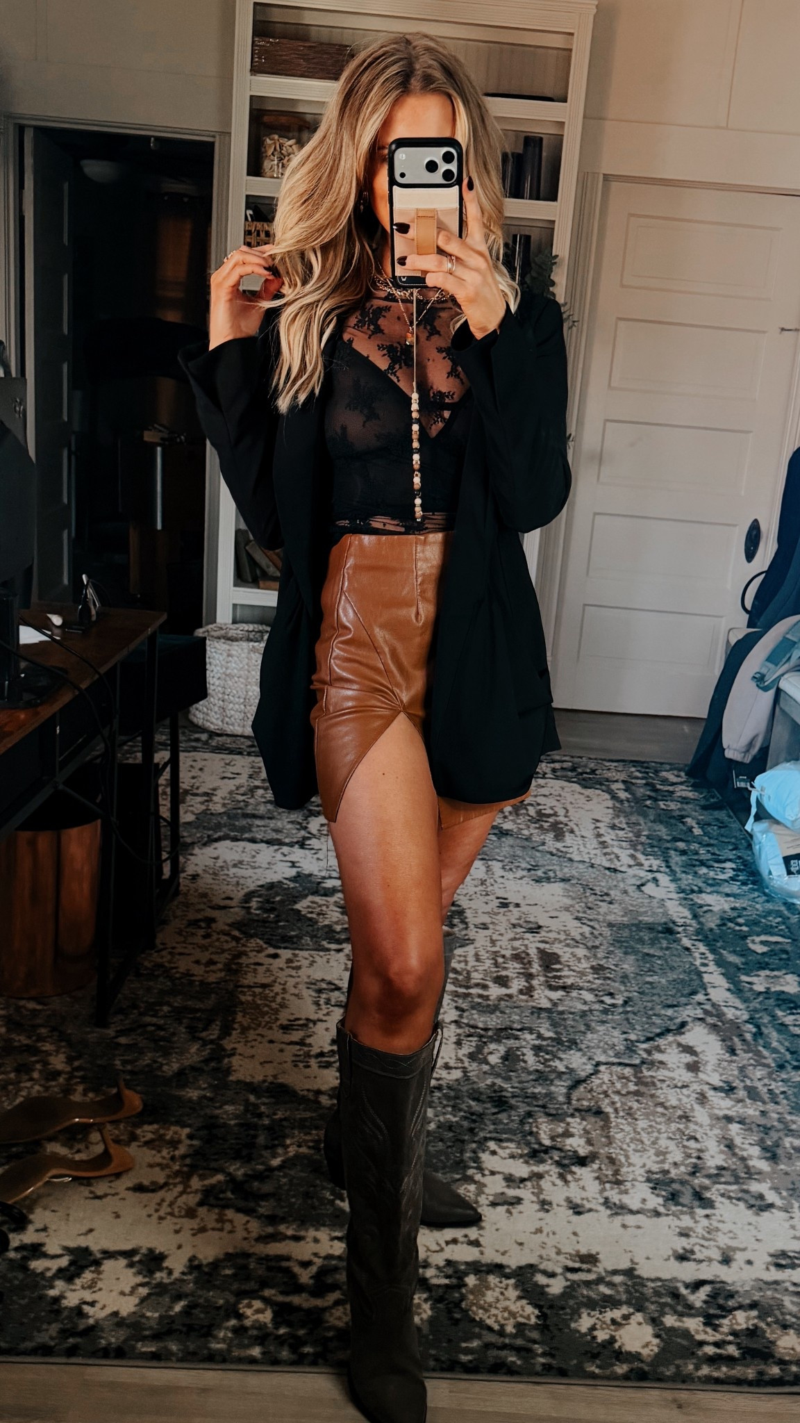 Love a good blazer 

#LTKootd #LTKSaleAlert #LTKgrwm