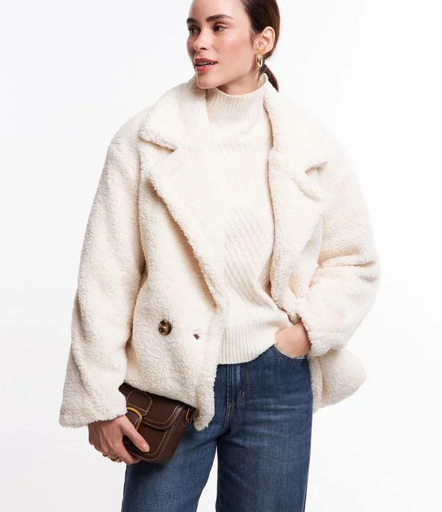 Casaco Quentinho em Boucle com Abotoamento Frontal Off White | Renner (BR)