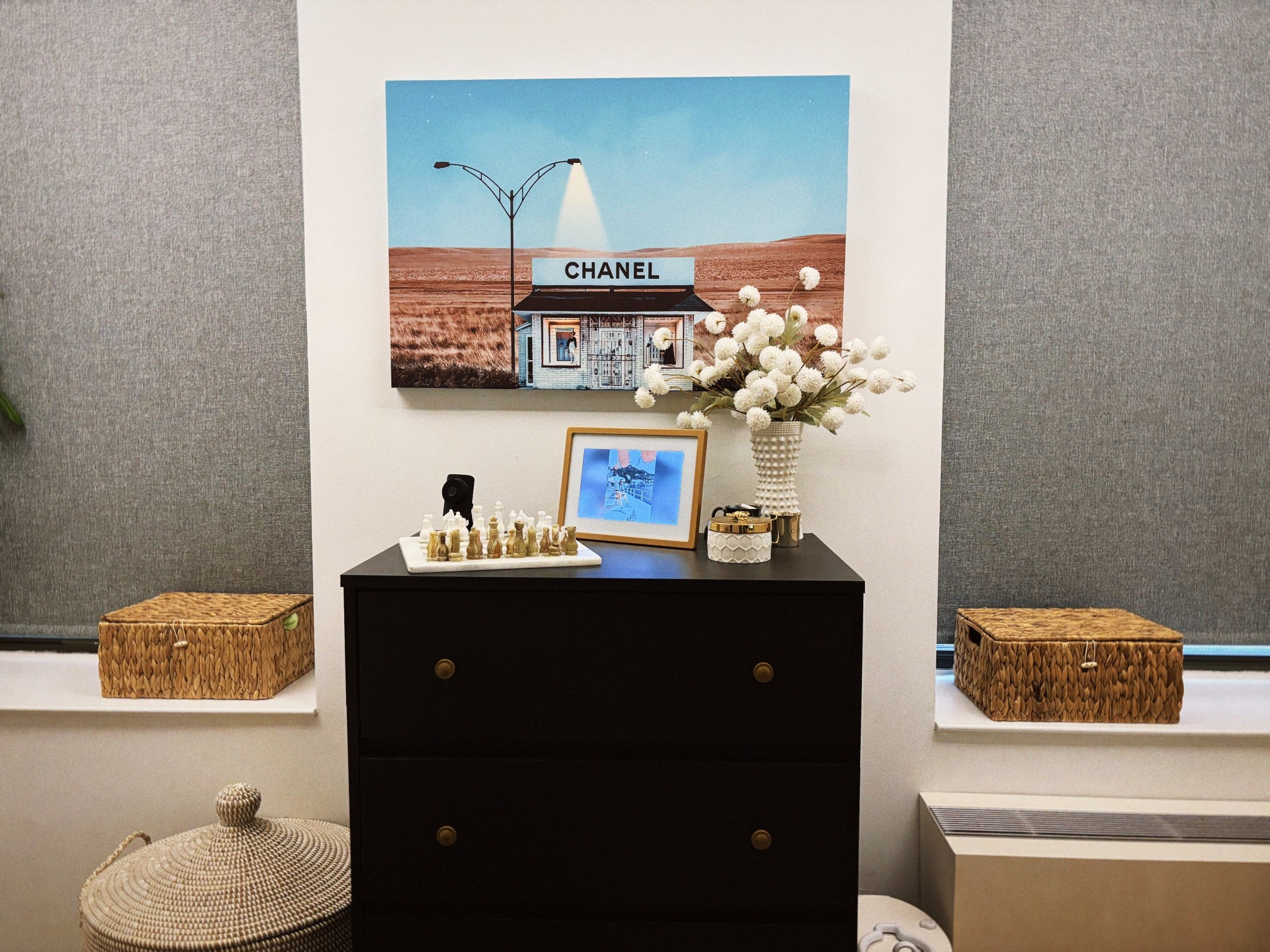 Added some baskets in the windows for additional storage 

#LTKHome