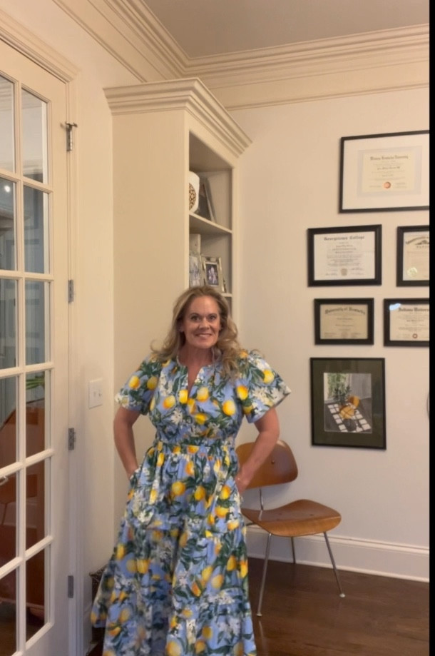 Feeling the warm weather in this flowing maxi dress! 
The colors bring me so much happiness and the pockets only add to that happiness!
Great for a wedding or a sunny outdoor event!


#LTKSeasonal #LTKmidsize #LTKover40