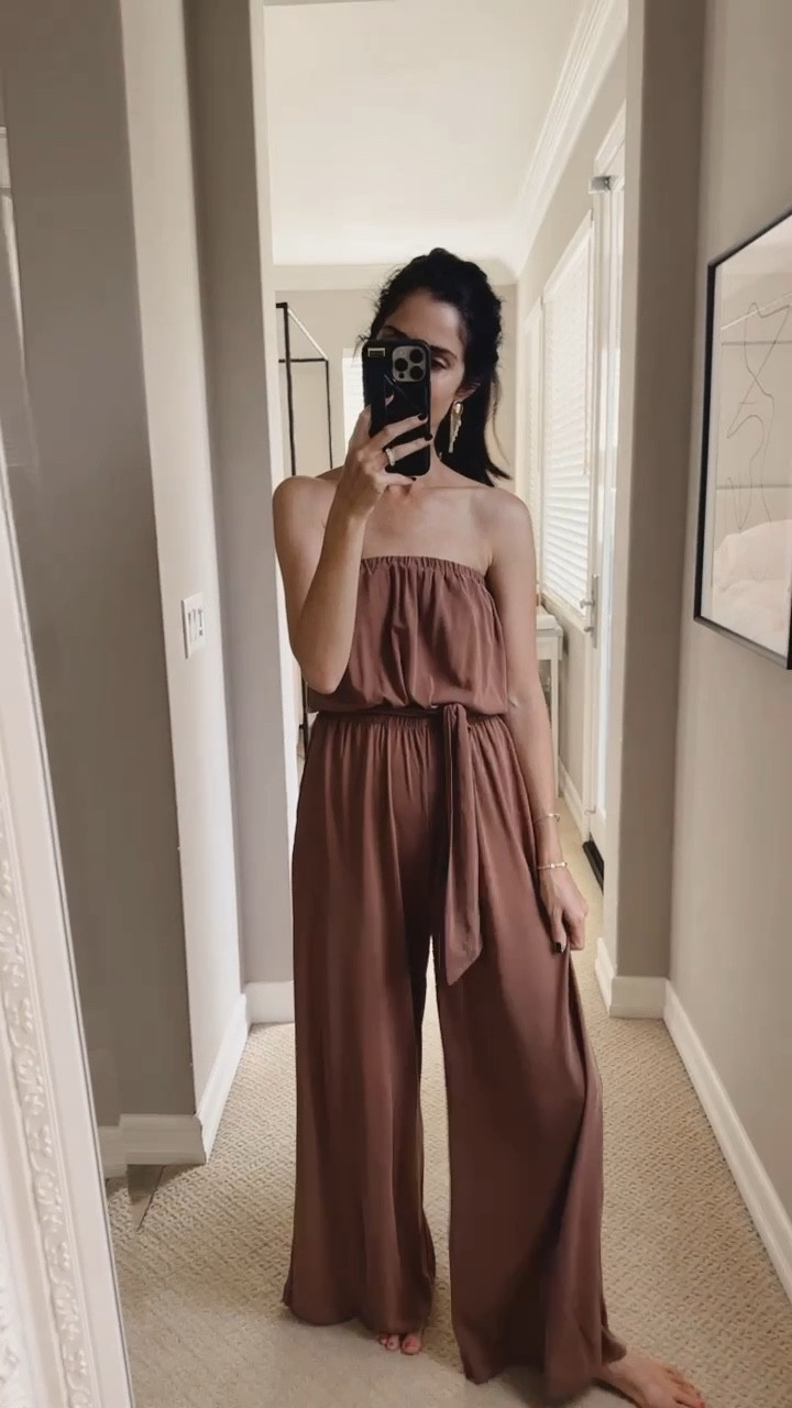 I ended up wearing this jumpsuit all day in Santorini. It was the perfect piece for our boat ride, lunch and shopping day. 
I’m just shy of 5-7” and wearing the size XS. Currently on sale! 

#LTKtravel #LTKstyletip #LTKeurope