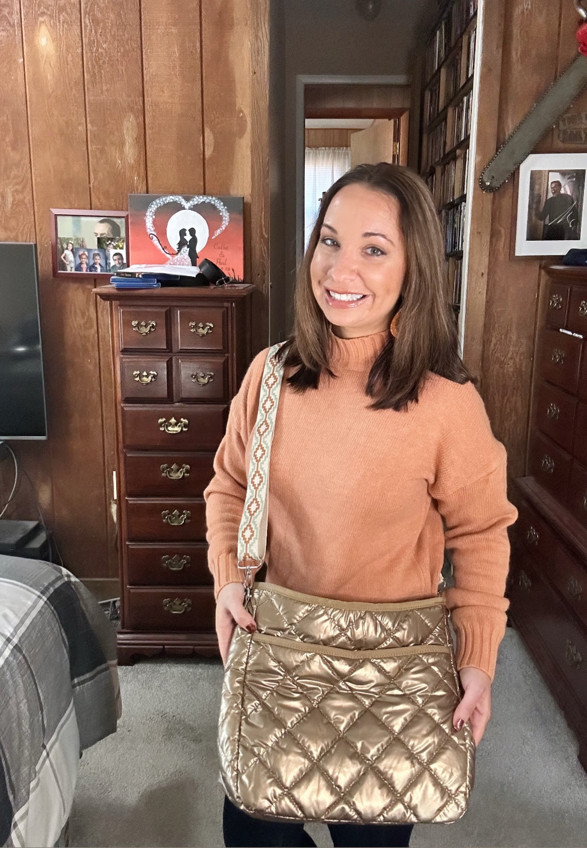 Great gift for the holidays! Crossbody purse - comes in 6 other colors and is 25% off right now. 

#LTKGiftGuide #LTKItBag #LTKFindsUnder50