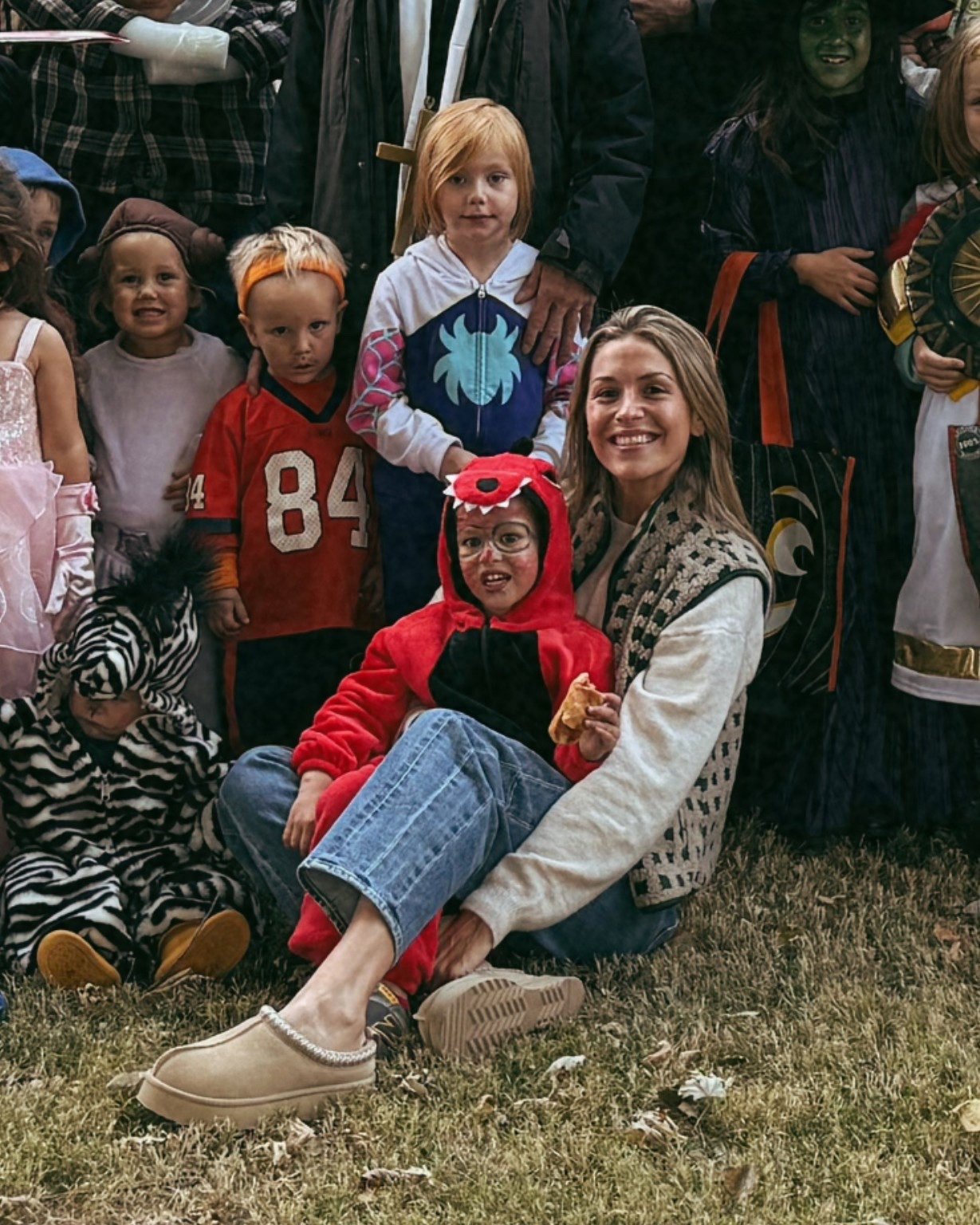 Cutest Sherpa vest, go-to cozy affordable sweater and shoes, and favorite barrel jeans 

#LTKFindsUnder50 #LTKFindsUnder100