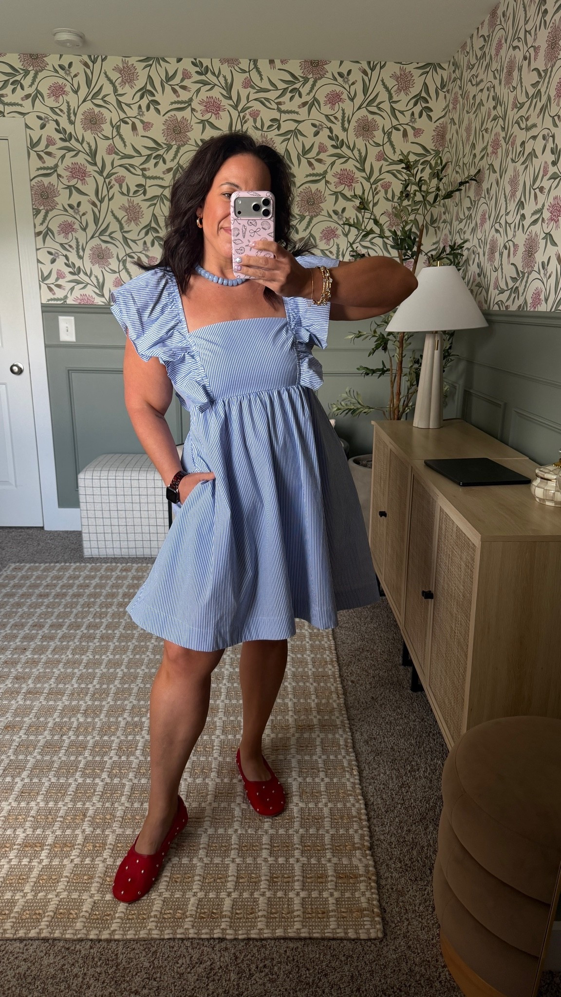 Cutie summer dress from Walmart!! The flutter sleeves and square neckline details are darrrrrlllinnngg

#LTKootd #LTKMidsize #LTKSeasonal