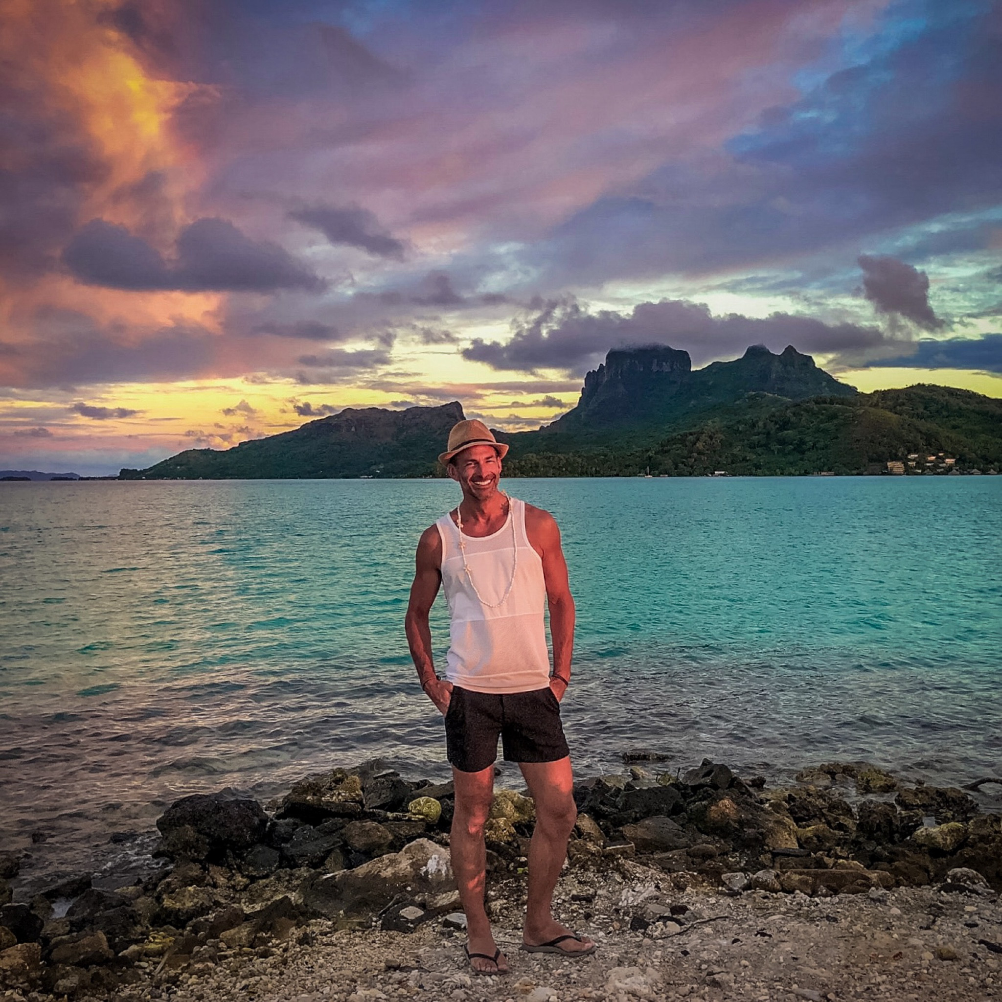 Counting down the days to Spring break!!! Where are you dreaming of going? What amazing trip do you have e planned? Pack along the resort wear and those vacation outfits that make us smile… fun swim shorts, relaxed fit tank tops and more; embrace the sun and enjoy 🌊🏝️🍹 ↣

#LTKtravel #LTKmens #LTKswim