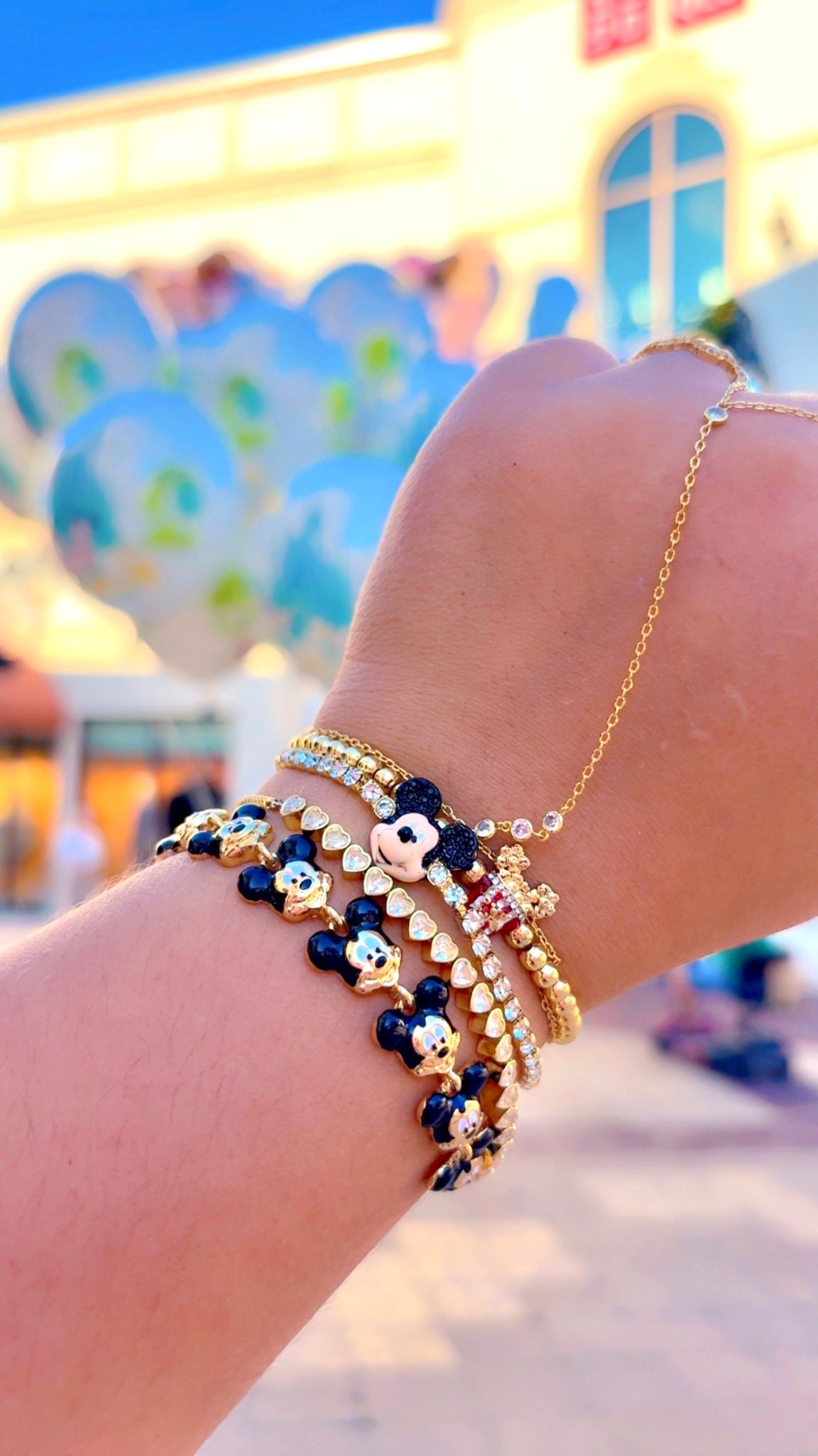 BaubleBar #blackfridaysale starts today!! $10 stacking bracelets!! They have soooo many #Disney favorites and classics!

#LTKHoliday #LTKCyberWeek #LTKGiftGuide