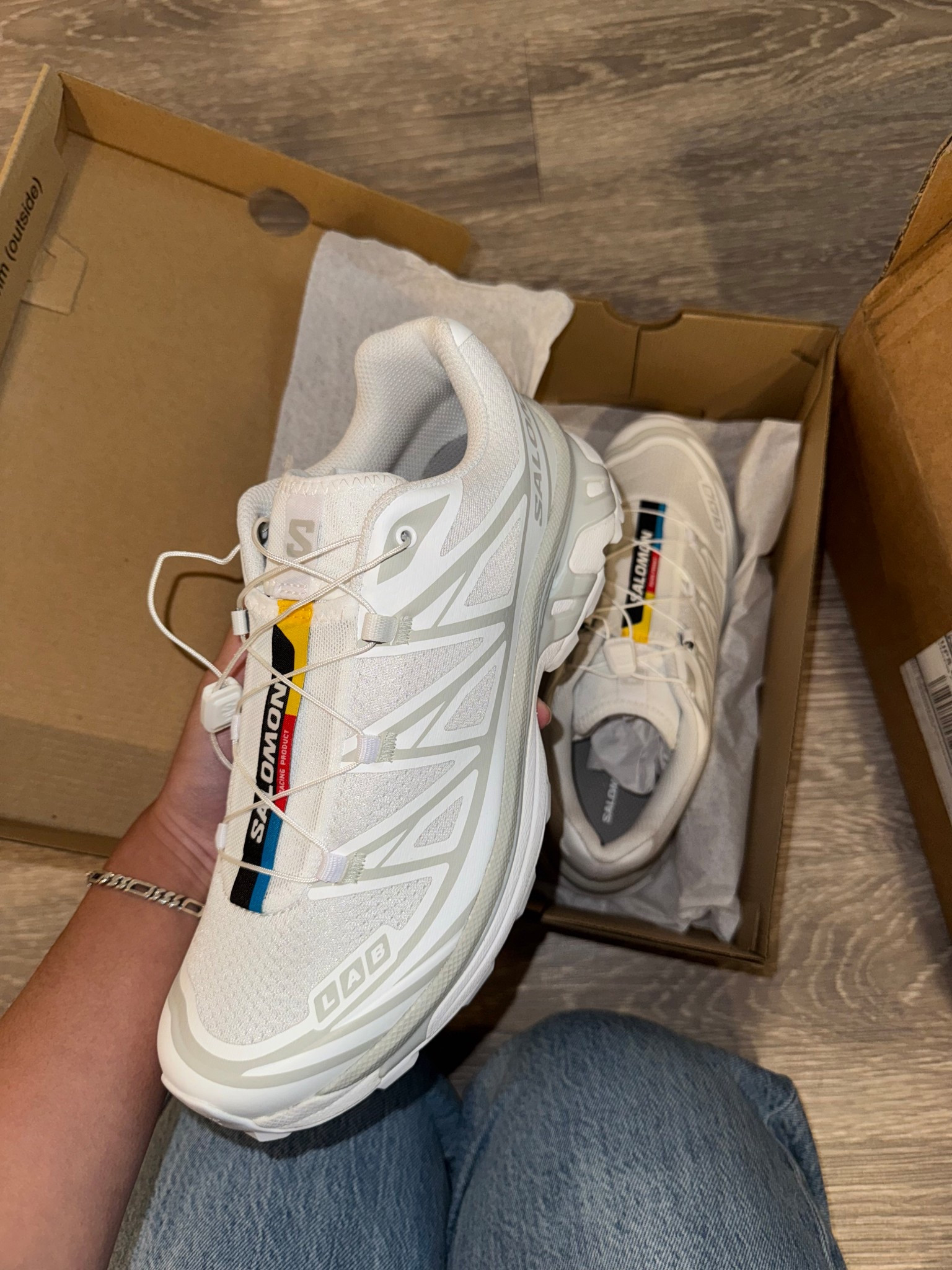 Fav shoes ever!
//

salomon  shoes  running shoes  hiking  lifestyle shoes  white shoes  shoe crush  

#LTKStyleTip #LTKSeasonal #LTKActive