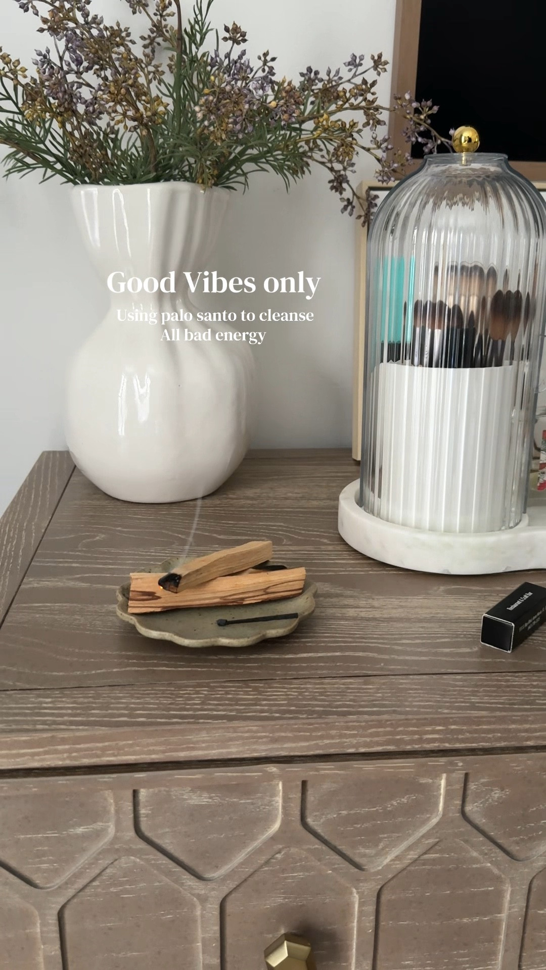 Makeup brush holder
Ceramic vase
Magnolia coasters ￼
@magnolia 
@amazon 
@mcgeeandco 


#LTKselfcare #LTKBeauty #LTKHome