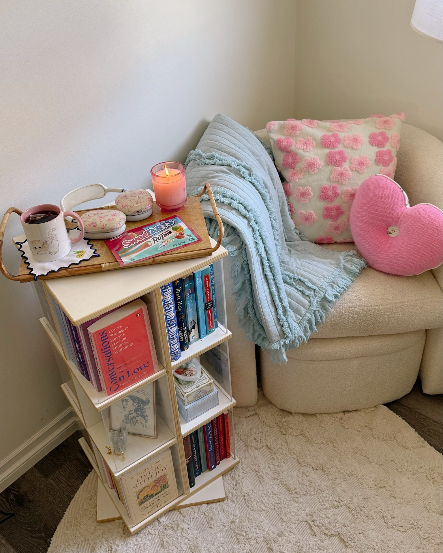 Cozy reading corner

Reading corner setup, reading nook, reading chair, book corner, book nook, rotating bookshelf, homebody aesthetic, homebody vibes, throw pillows, home decor, aesthetic home, reading, book lover, home library, home officee

#LTKSeasonal #LTKHome #LTKFamily