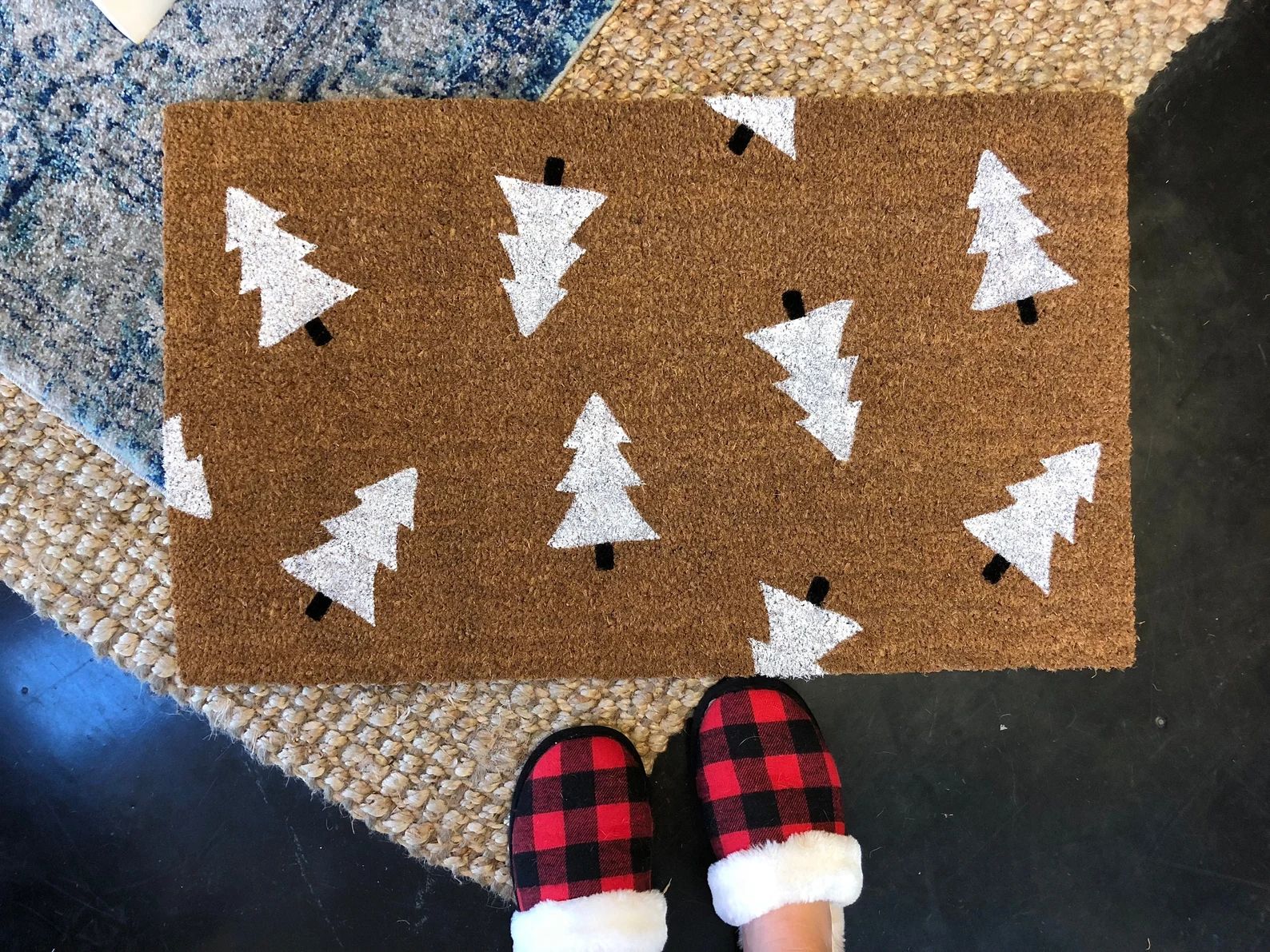 Holiday Tree doormat / custom welcome mat / Housewarming Gift / Christmas Decor / Doormat / Chris... | Etsy (US)