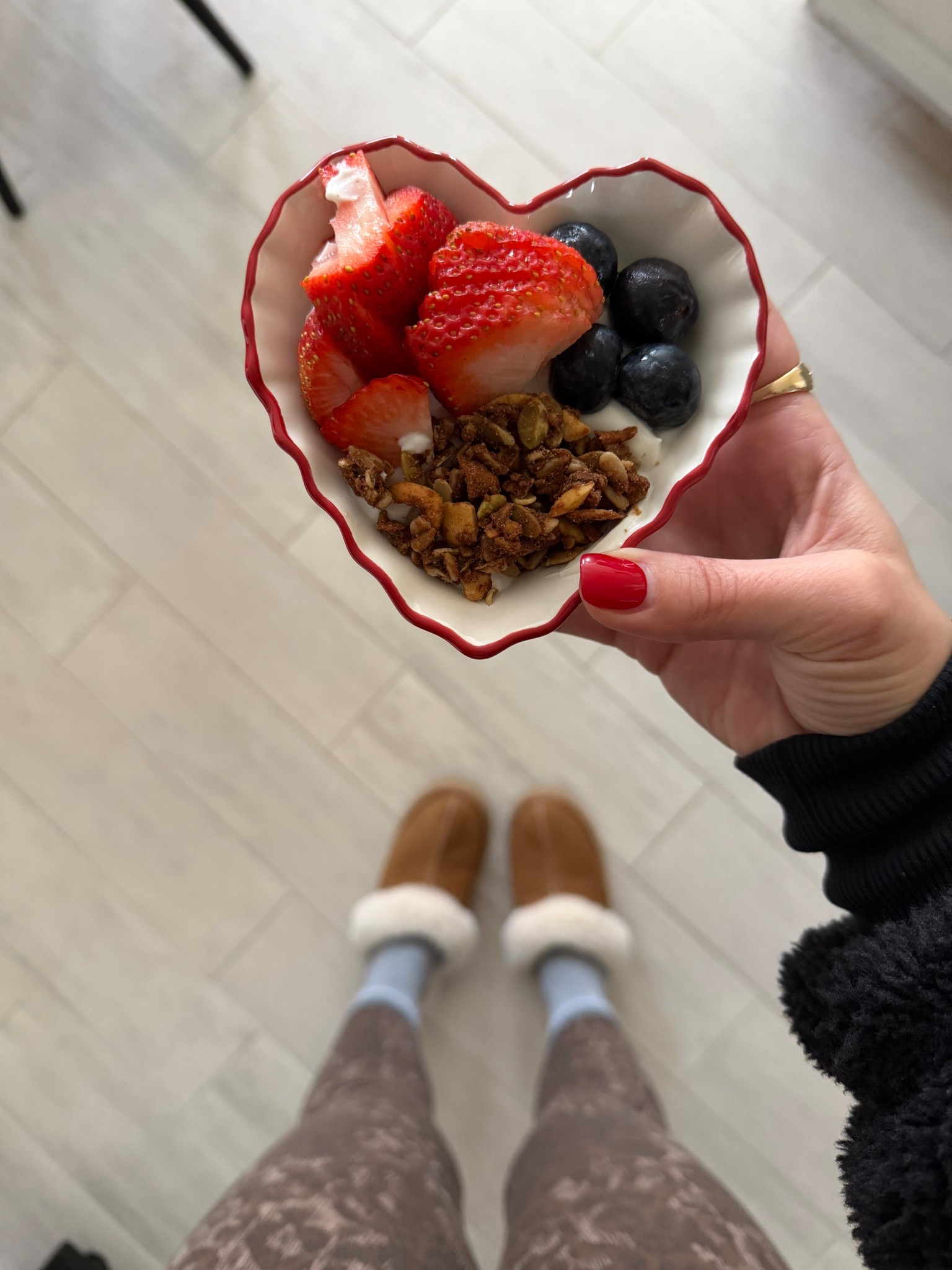 Heart bowl
Lululemon align leggings 
Alo jacket xs
Uggs tts

#LTKGiftGuide #LTKFindsUnder100 #LTKFindsUnder50