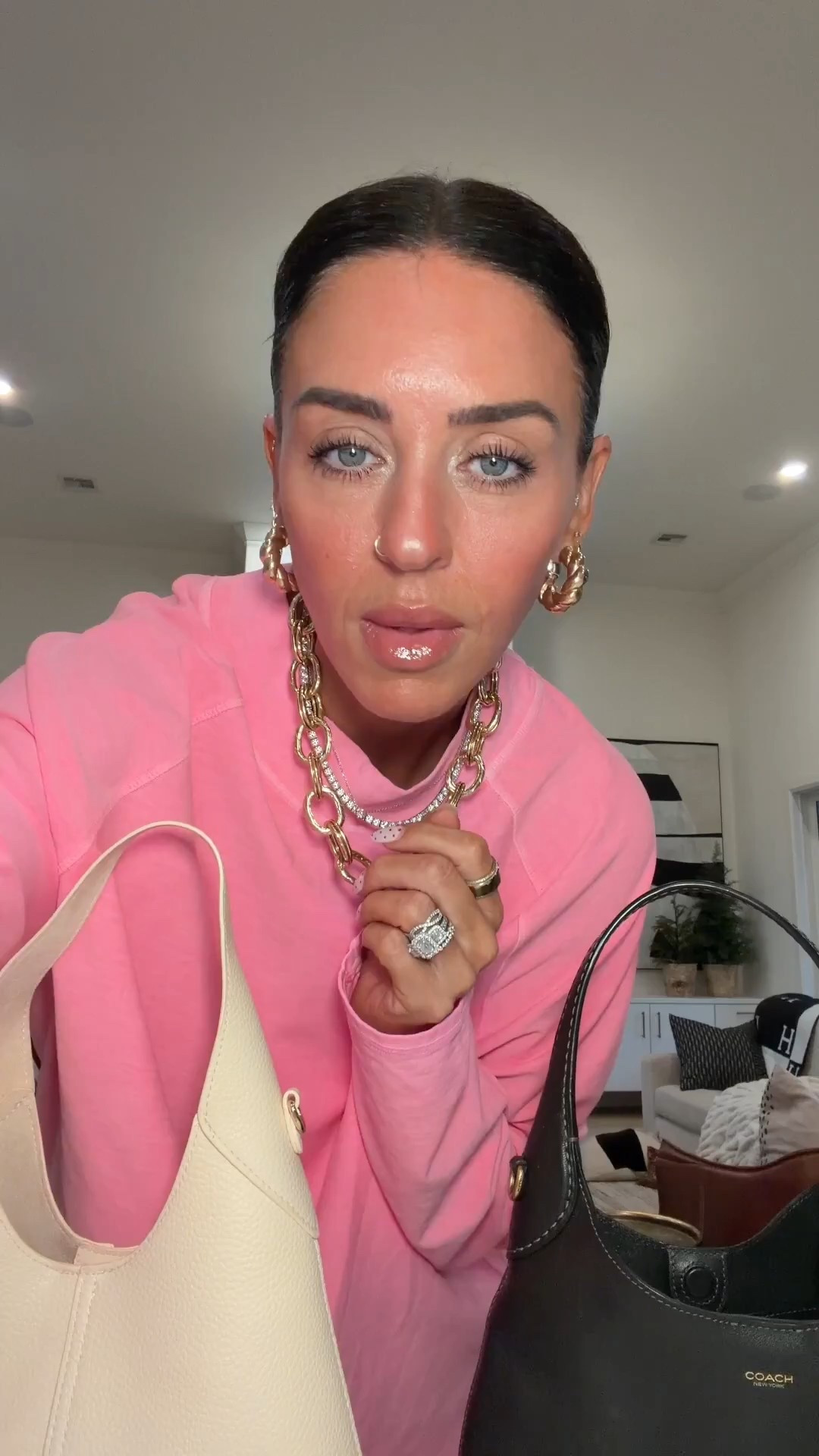 Coach purse look for less


#LTKmomlife #LTKFindsUnder50 #LTKFindsUnder100