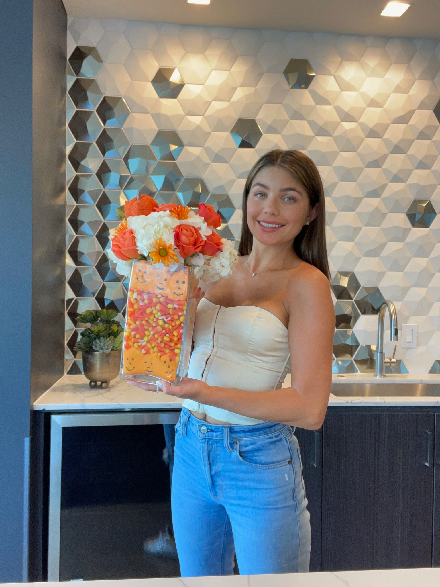 Linking the outfit from my newest fall flower arrangement! 🎃


Abercrombie too, Abercrombie jeans, Abercrombie outfit, fall outfit, transition outfit

#LTKstyletip #LTKunder100