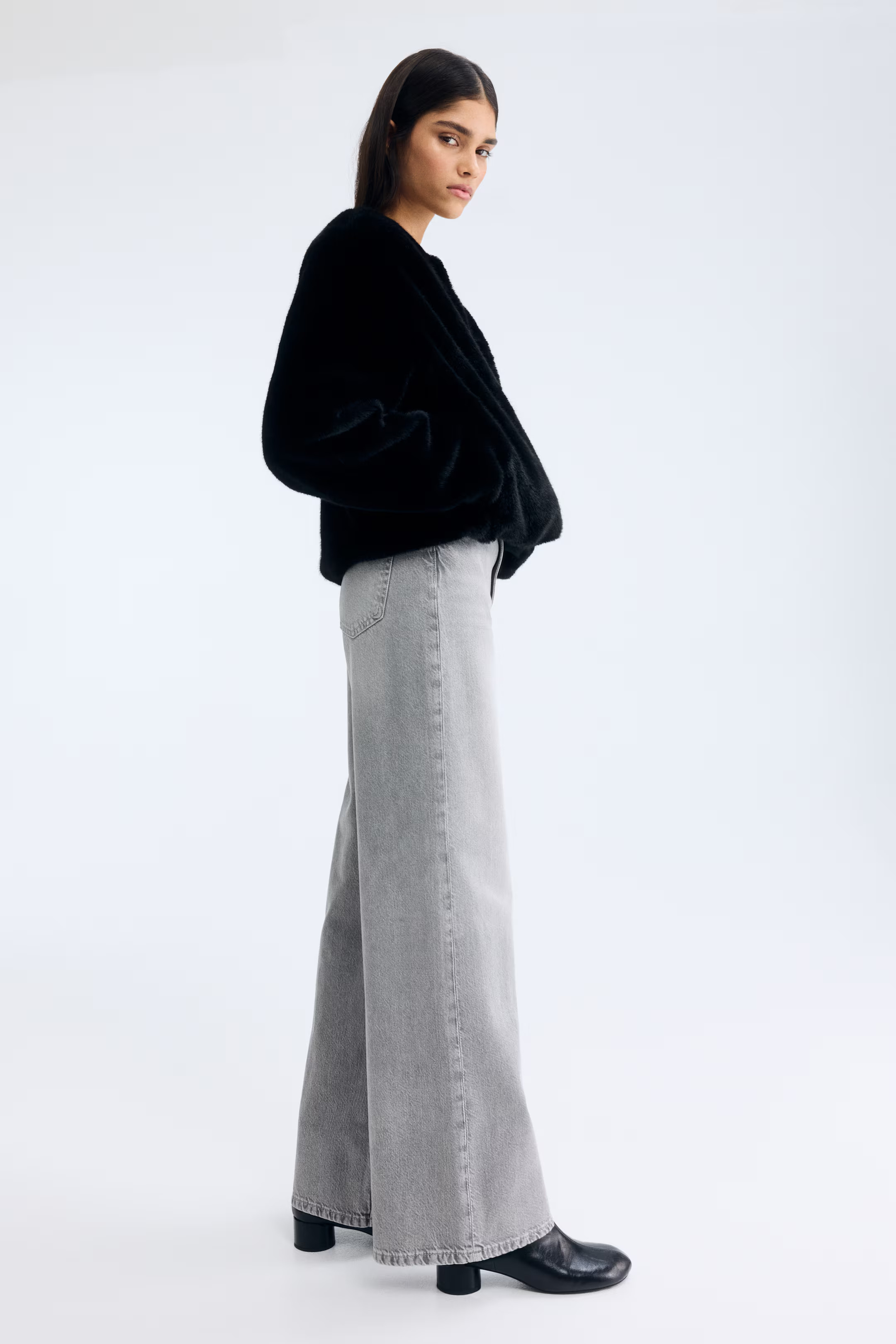 Wide-Leg Ultra High Jeans | H&M (US + CA)