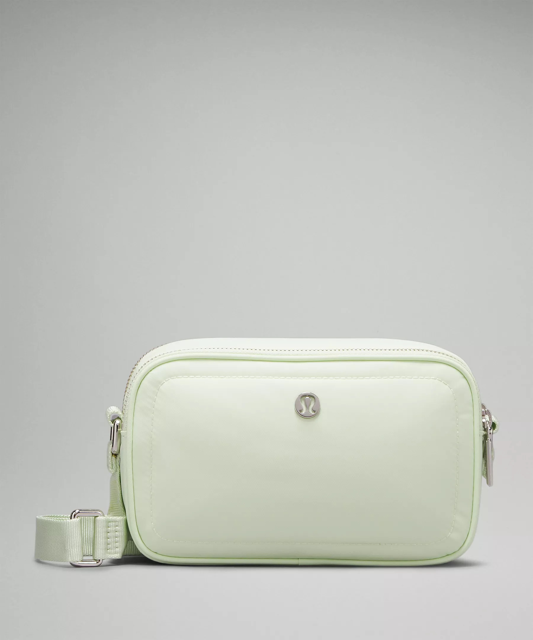 Crossbody Camera Bag 2L | Lululemon (US)