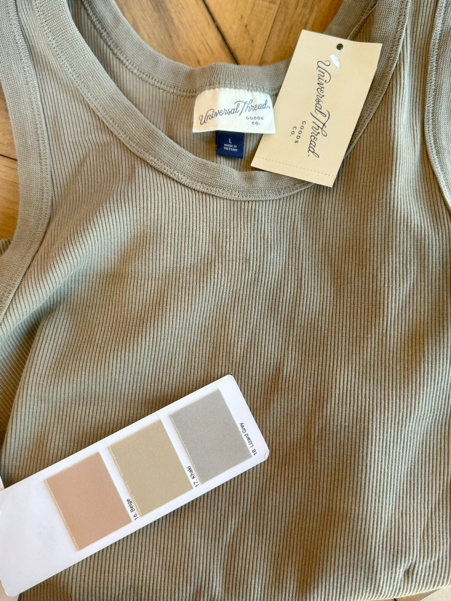 Lizard grey for autumns, hocautumn, house of Colour autumn, soft autumn, true autumn, color analysis, warm grey, ribbed tank, target, midsize, plus size, scoop neck tank, neutral, quiet luxury, budget find, target circle

#LTKstyletip #LTKfindsunder50 #LTKmidsize