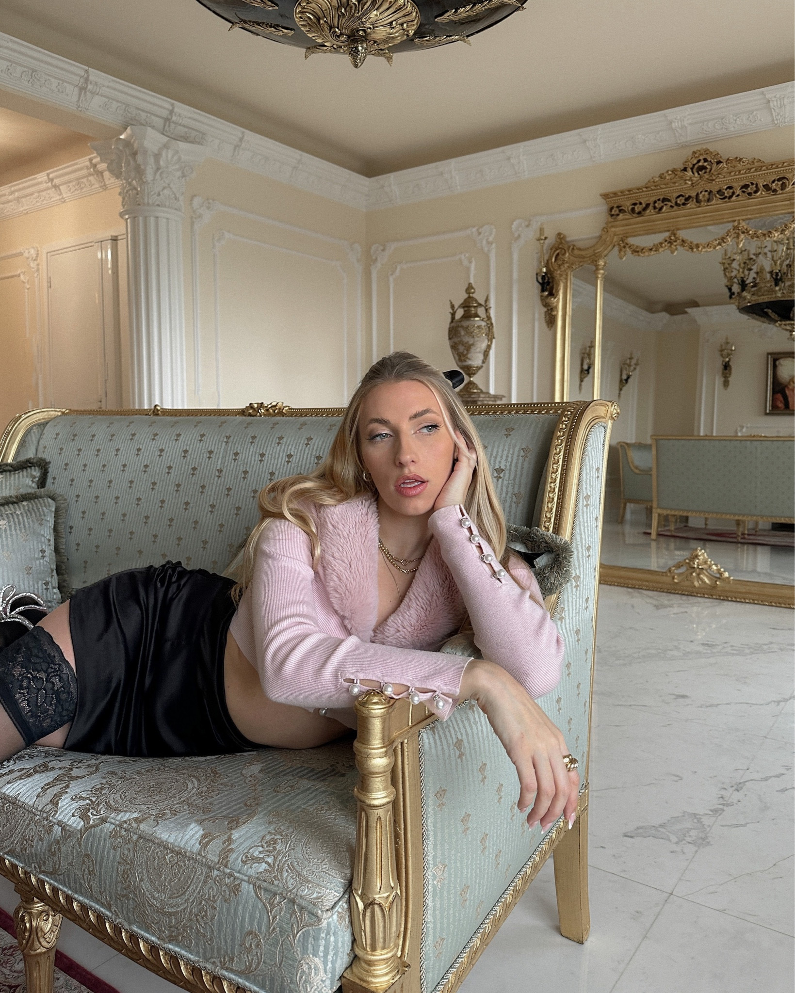 Parisian inspo 🤍🎀
