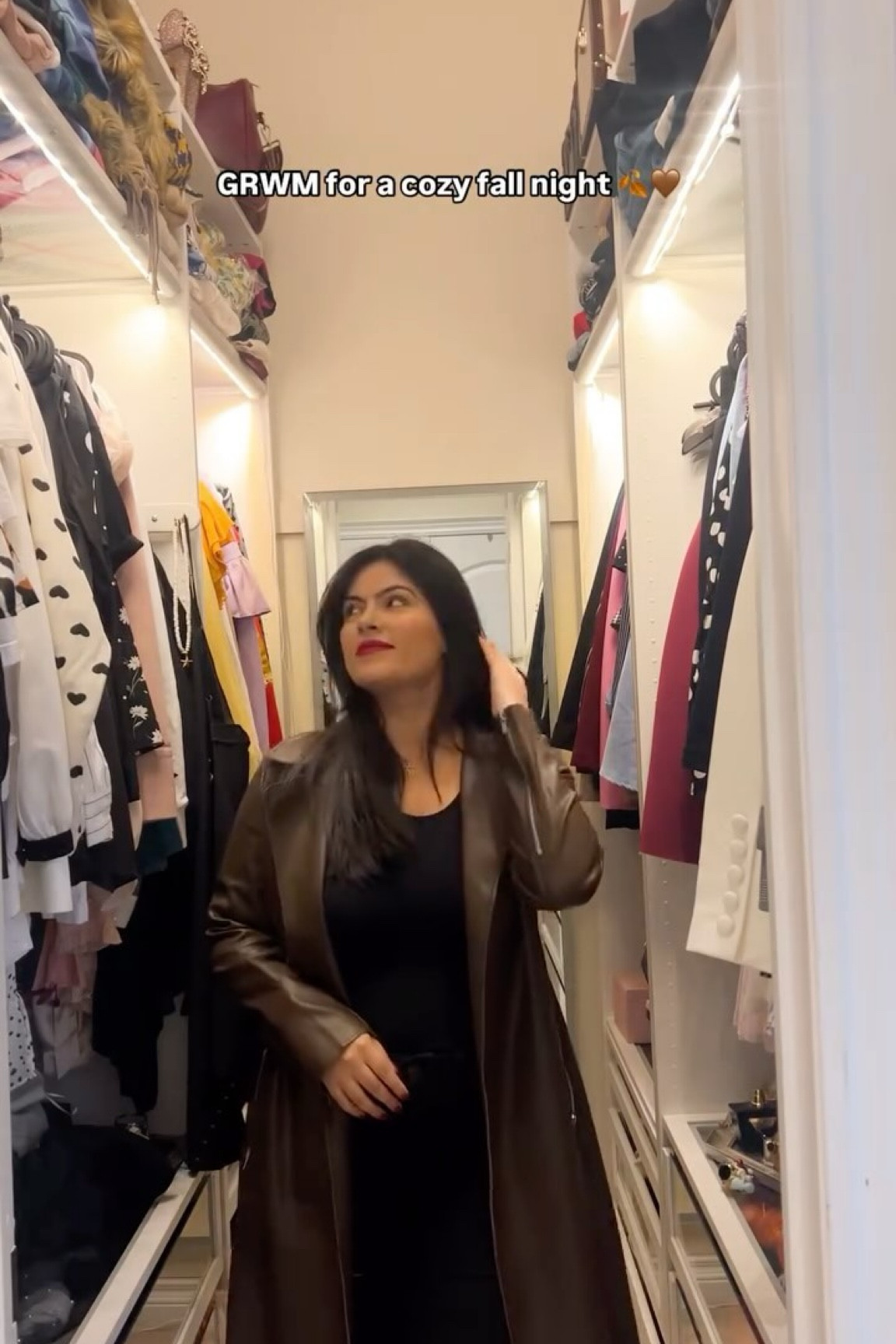 GRWM for a cozy fall night 🍂
btw my fall color crush this year is chocolate 🍫 🤎

#falloutfit #fallfashion #falllooks #outfitinspiration #outfitoftheday #cozyoutfit #cozyvibes #outfitideas #outfitinspiration #outfitpost #grwm #grwmreel

#LTKautumn #LTKstyletip #LTKcanada