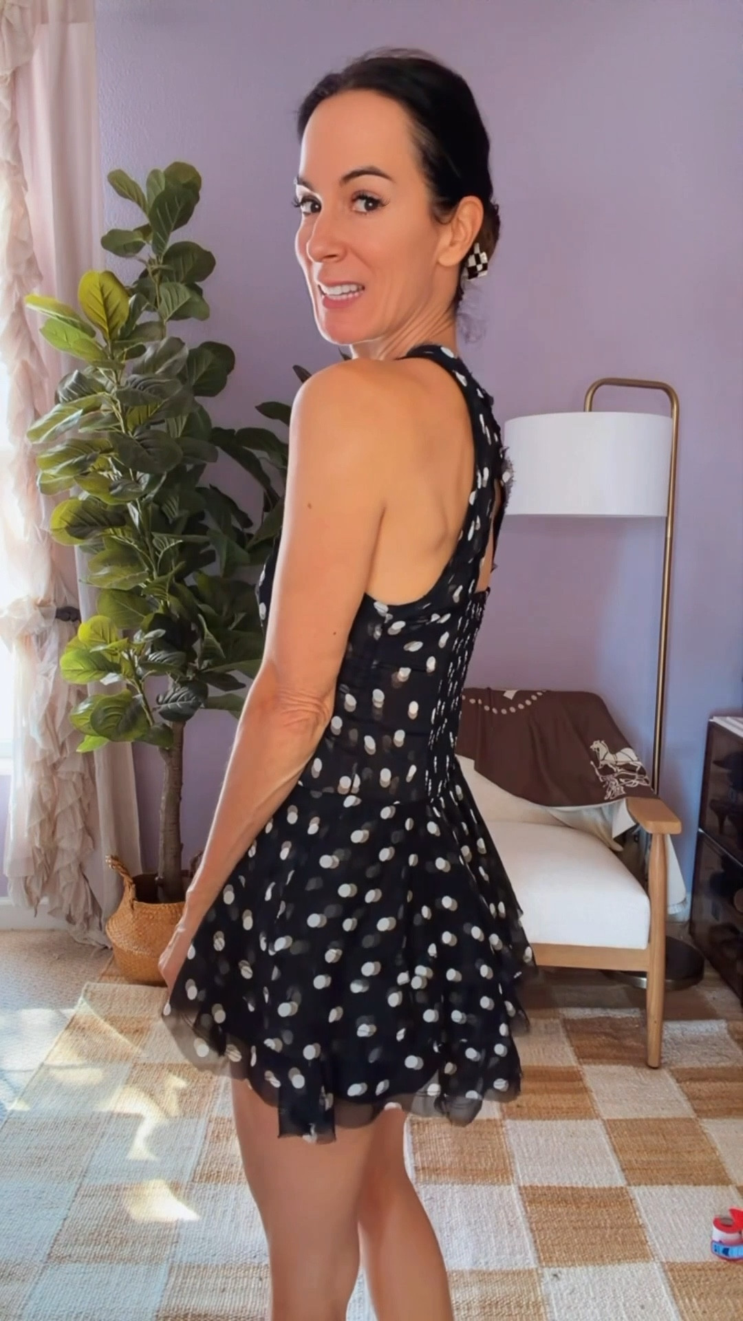 A matching moment is always a moment. 🖤⚪️
Polka dots, but make it chic, effortless, and ready for the day.

This dress does all the talking—flirty, flattering, and impossibly cute from every angle.

Throw it on, add your confidence & a matching jacket, and go. 💃🏻

Wearing XS in all

#NicoleColeeStyle
#PolkaDotMoment
#EffortlessStyle
#ChicEveryday
#StyledAndConfident

Nicole Colee, free people, mini dress, date night dress, polka dot, 


#LTKootd #LTKdayinmylife #LTKgrwm