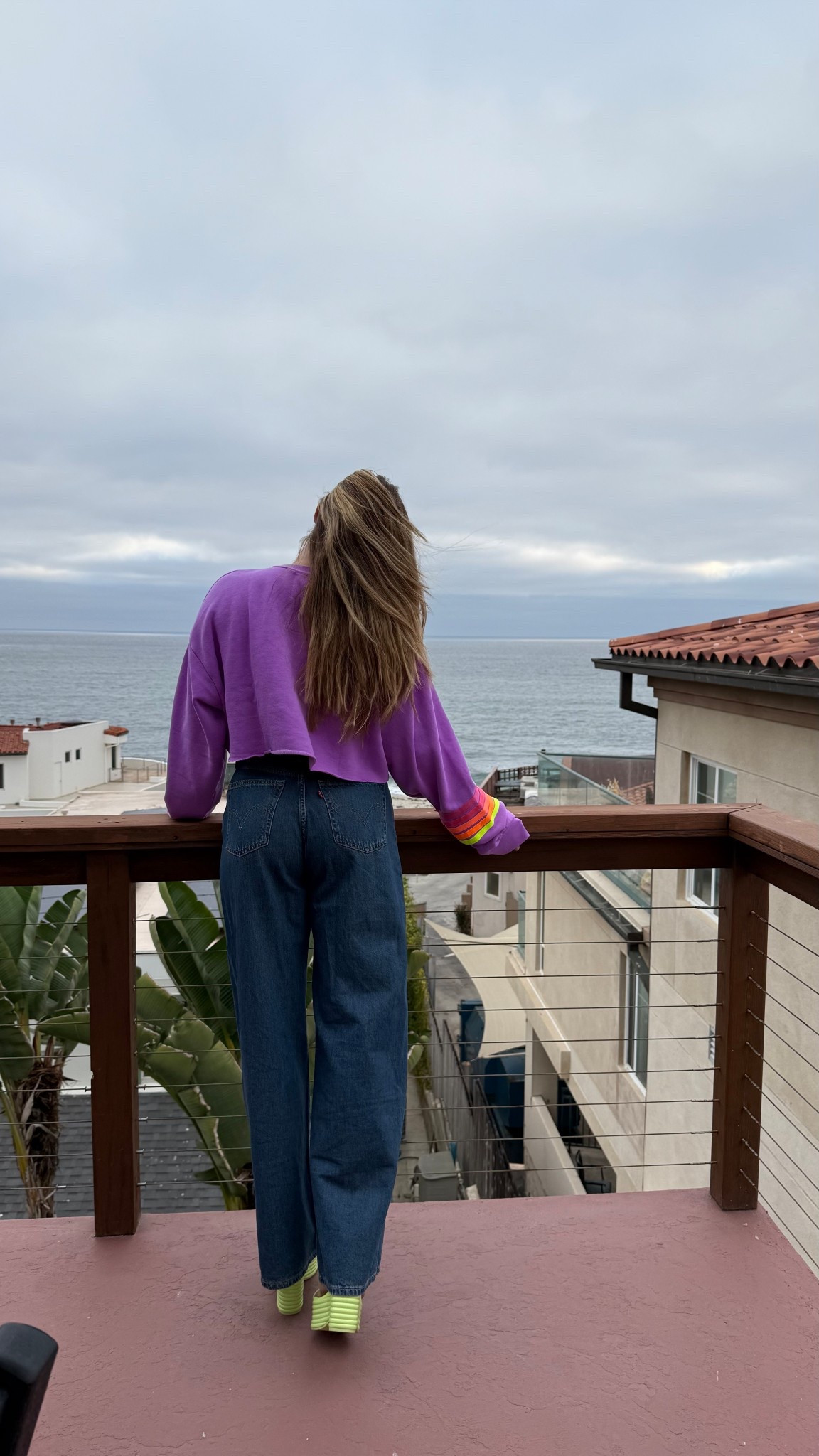 California winter vibes you cannot go wrong in this super cute and retro aesthetic 80s vibe cropped sweatshirt. It is so worth it. The softness is unparalleled to any other. I’ve tried. Aviator nation you have the best sweats!! 

#LTKSeasonal #LTKootd #LTKOver40