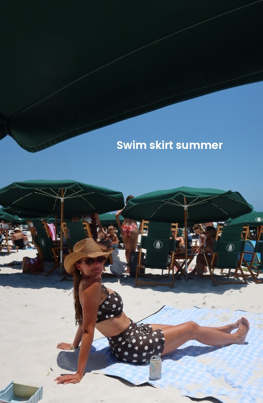 Catch me in this swim all summer! 

Polka dot
Mom swim

#LTKmomlife #LTKootd #LTKTravel