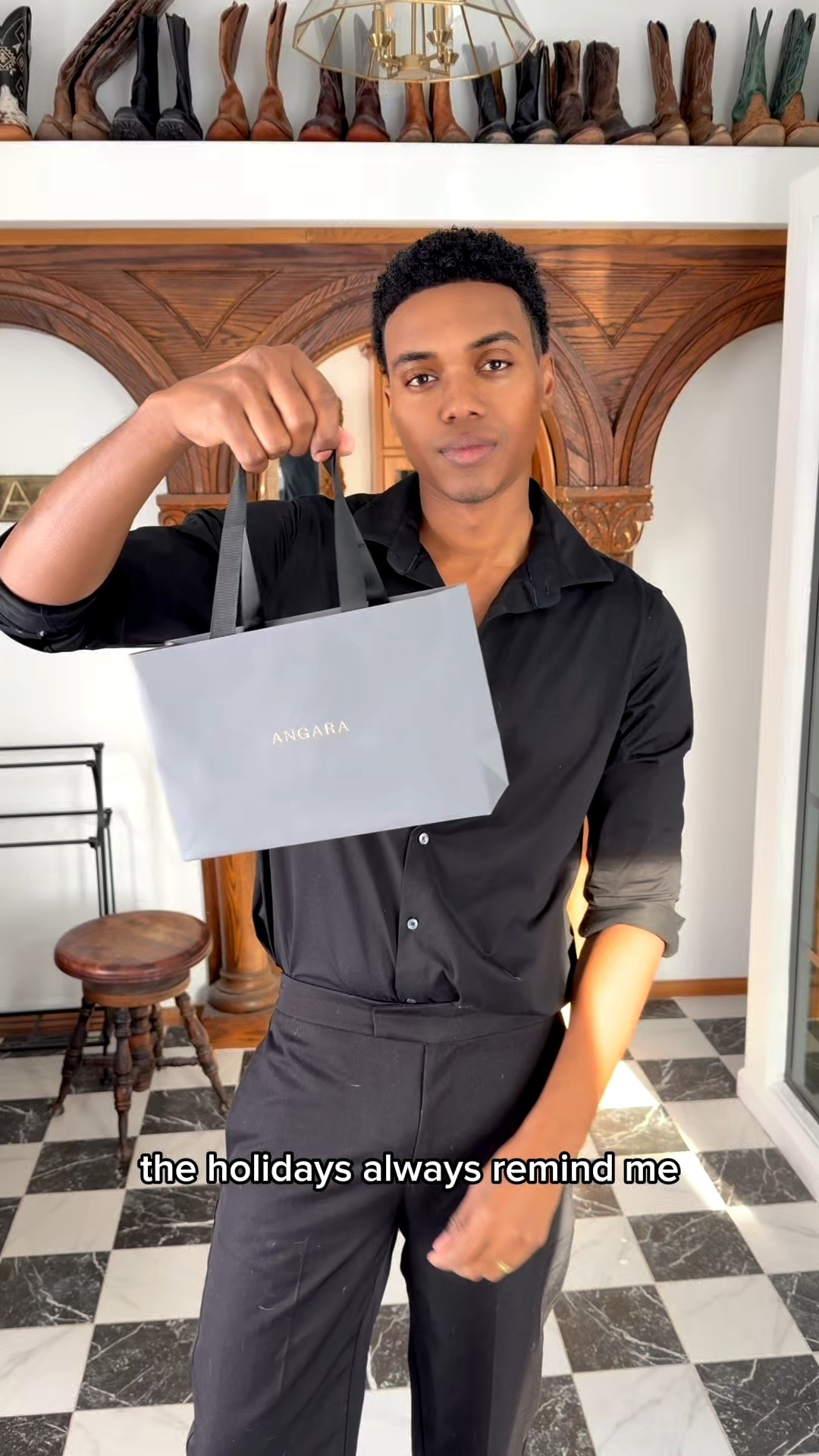 #ad @angarajewelry just launched a new men’s collection and I’m loving these diamond pieces. If you’re looking for gifts for him or for yourself, this is the moment.
Their Holiday Sale is live. Use LUDA12 for 12% off 500 dollars+ and get a free jewelry gift.
#AngaraJewelry #GiftsForMen #GiftTheExceptional #MensJewelry 